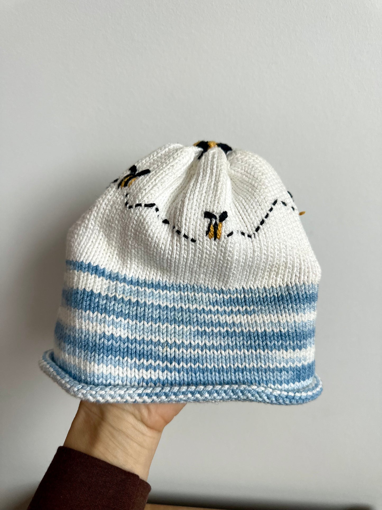 Handmade Bee Beanie (PLAY) / 2T?