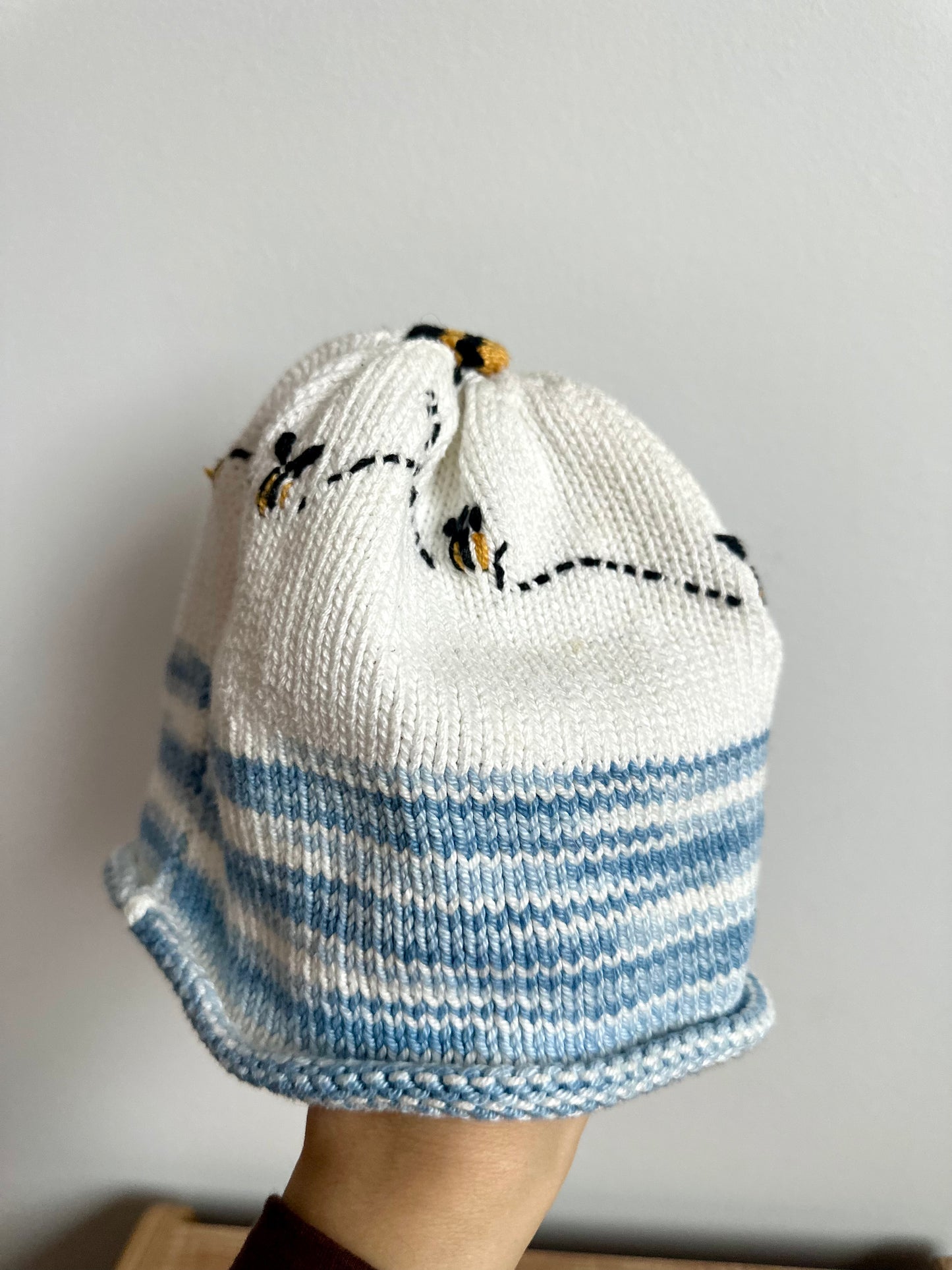 Handmade Bee Beanie (PLAY) / 2T?