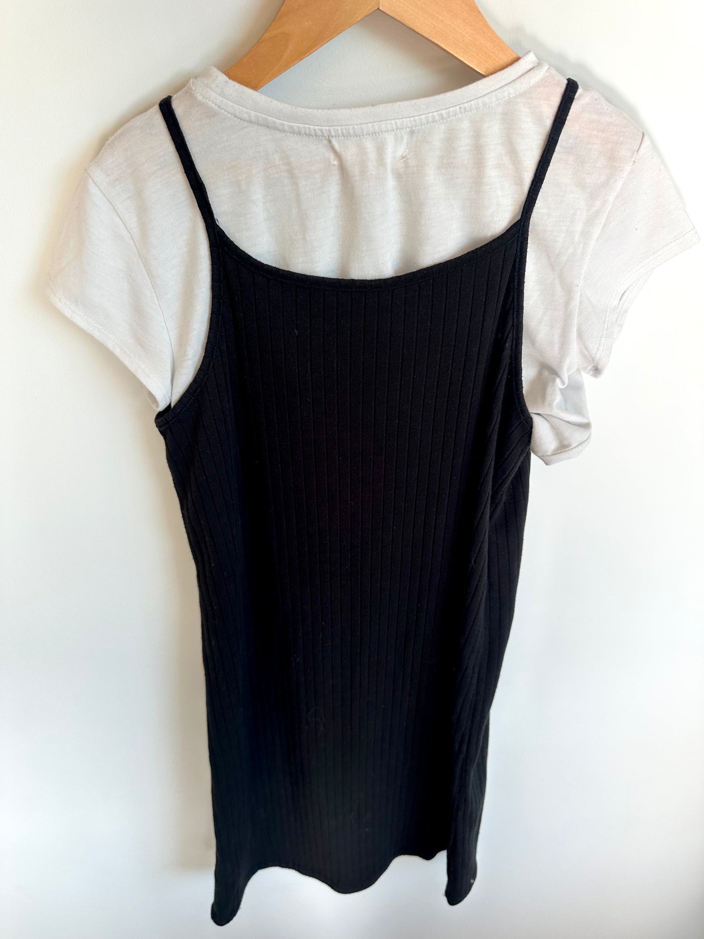 H&M Black Rib Dress with White T-shirt / 10-12 years