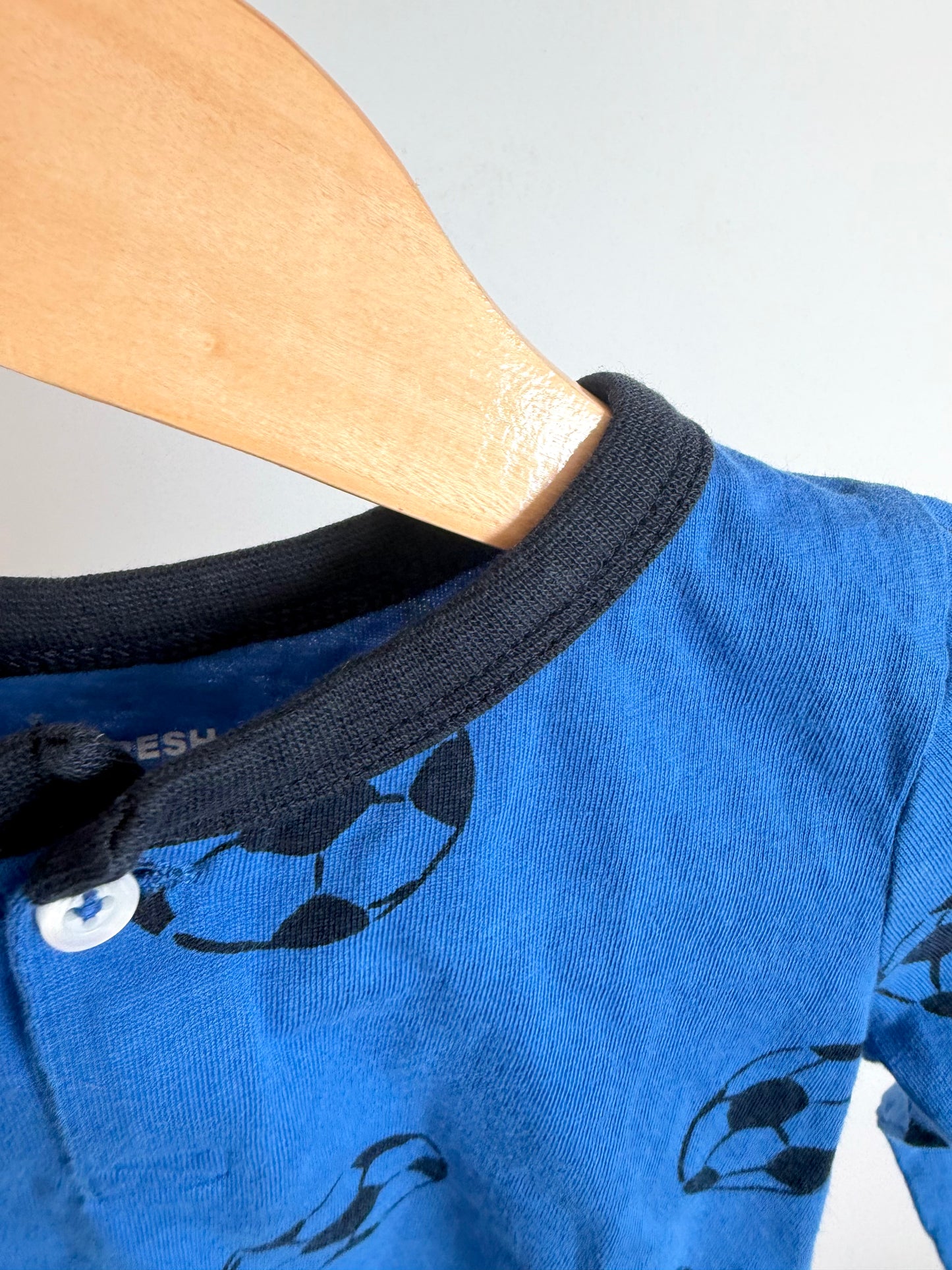 Soccer Ball Top / 6-12m