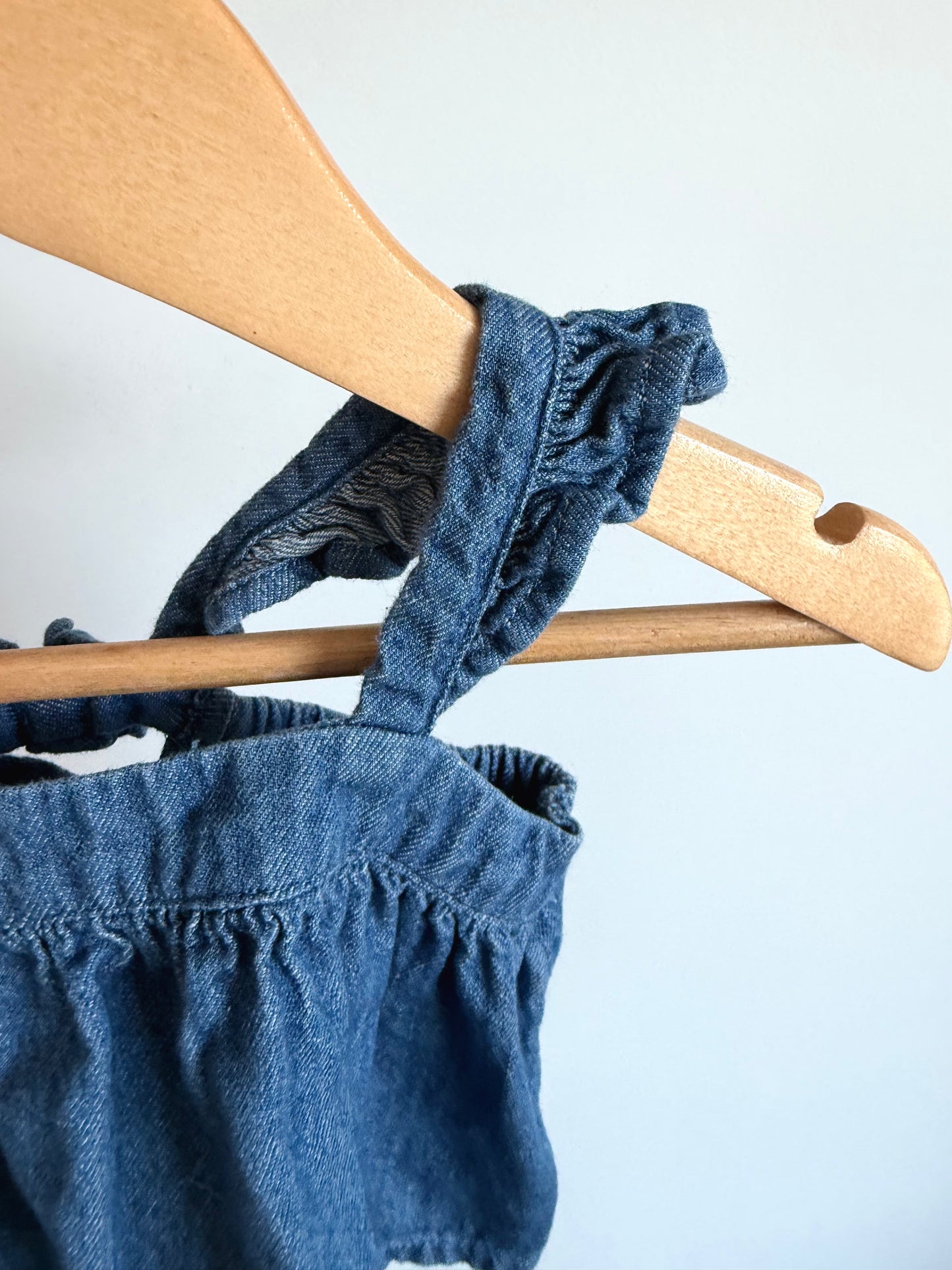 Chambray Ruffle Strap Top  / 6-12m