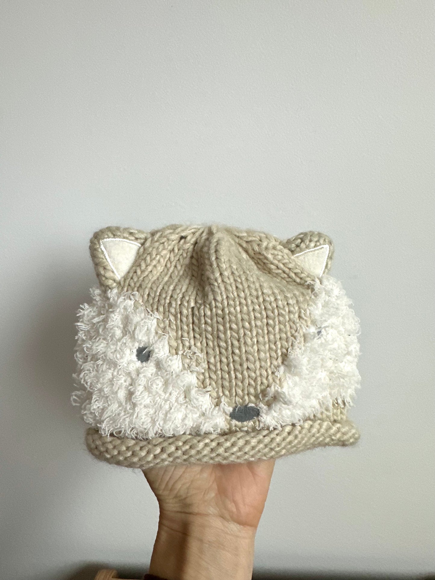 Fox Cream Toque / 0-6m?