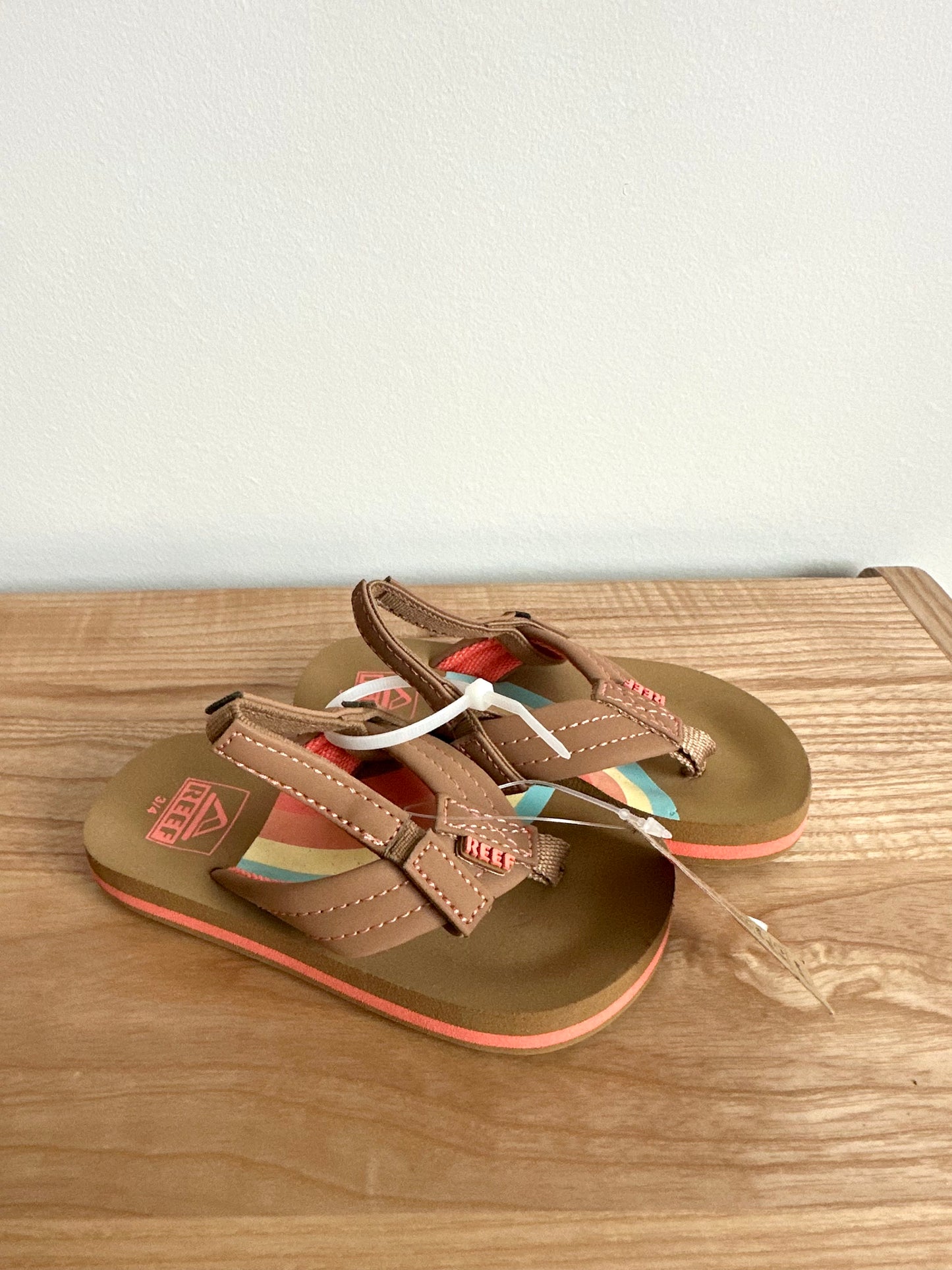 Brown Reef Sandals (With TagS) / Size 3-4 Toddler