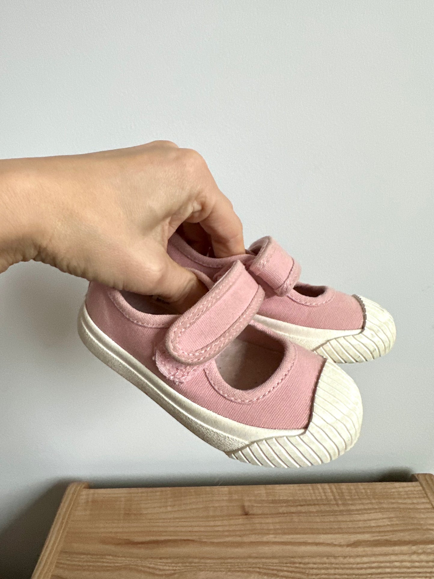 Pink Velcro Strap Shoes / Size 5 Toddler