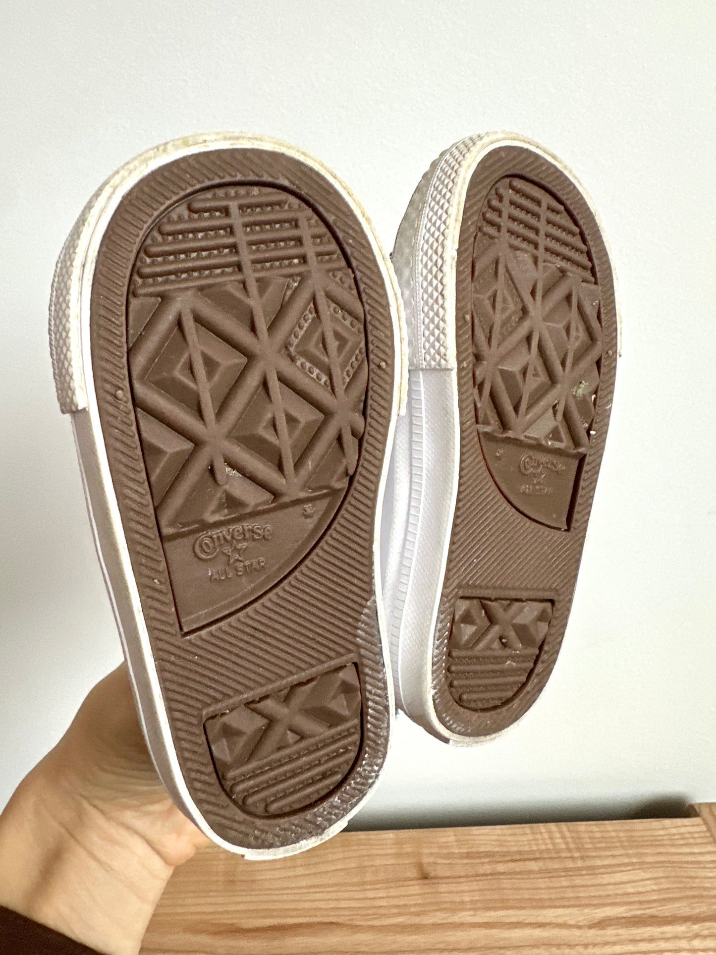 Converse Blue Velcro Shoes / Size 5 Toddler