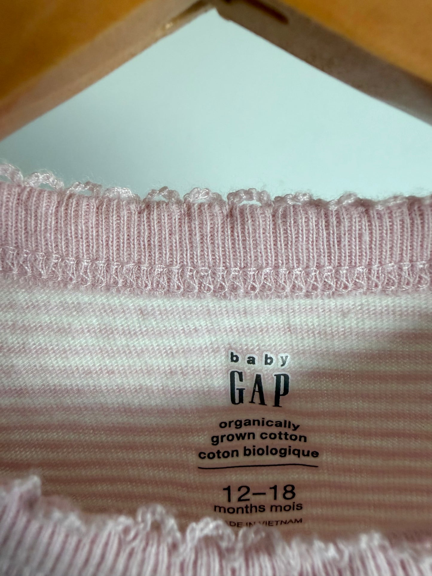 Gap Pink Striped Bodysuit / 12-18m
