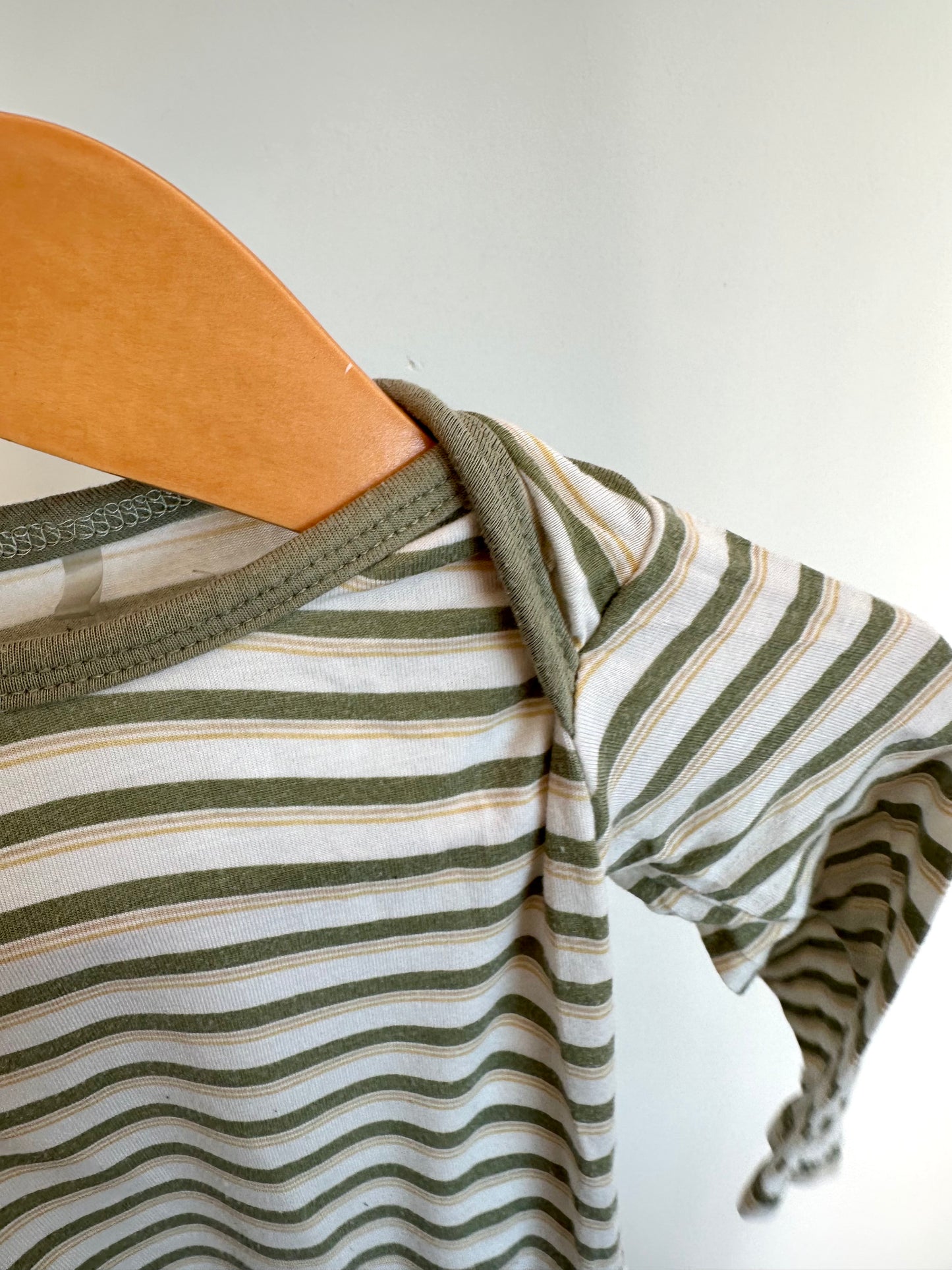 Milkberry Bamboo Striped Bodysuit / 3-6m?
