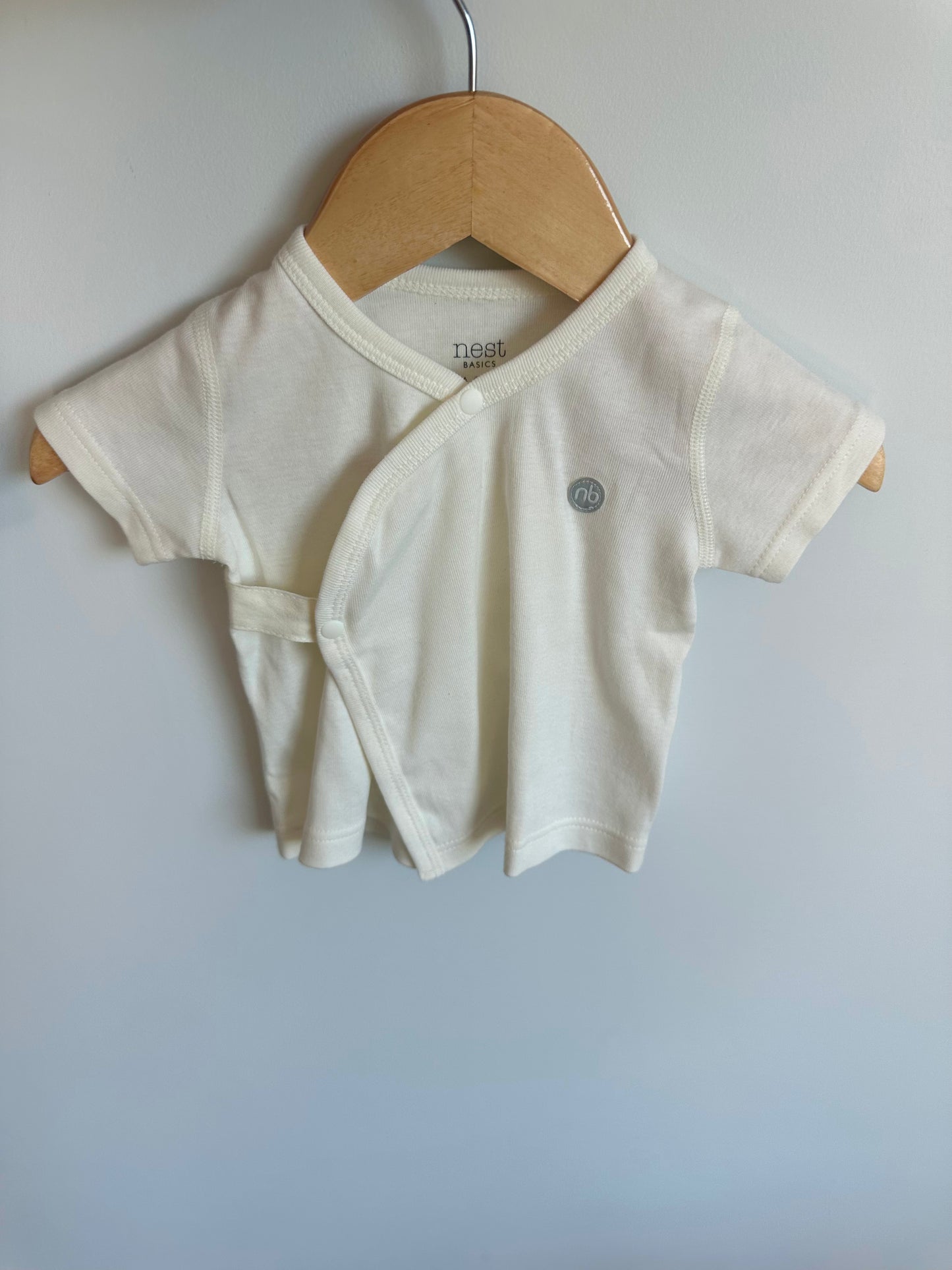 Nest Cream Side Snap Top / 0-3m