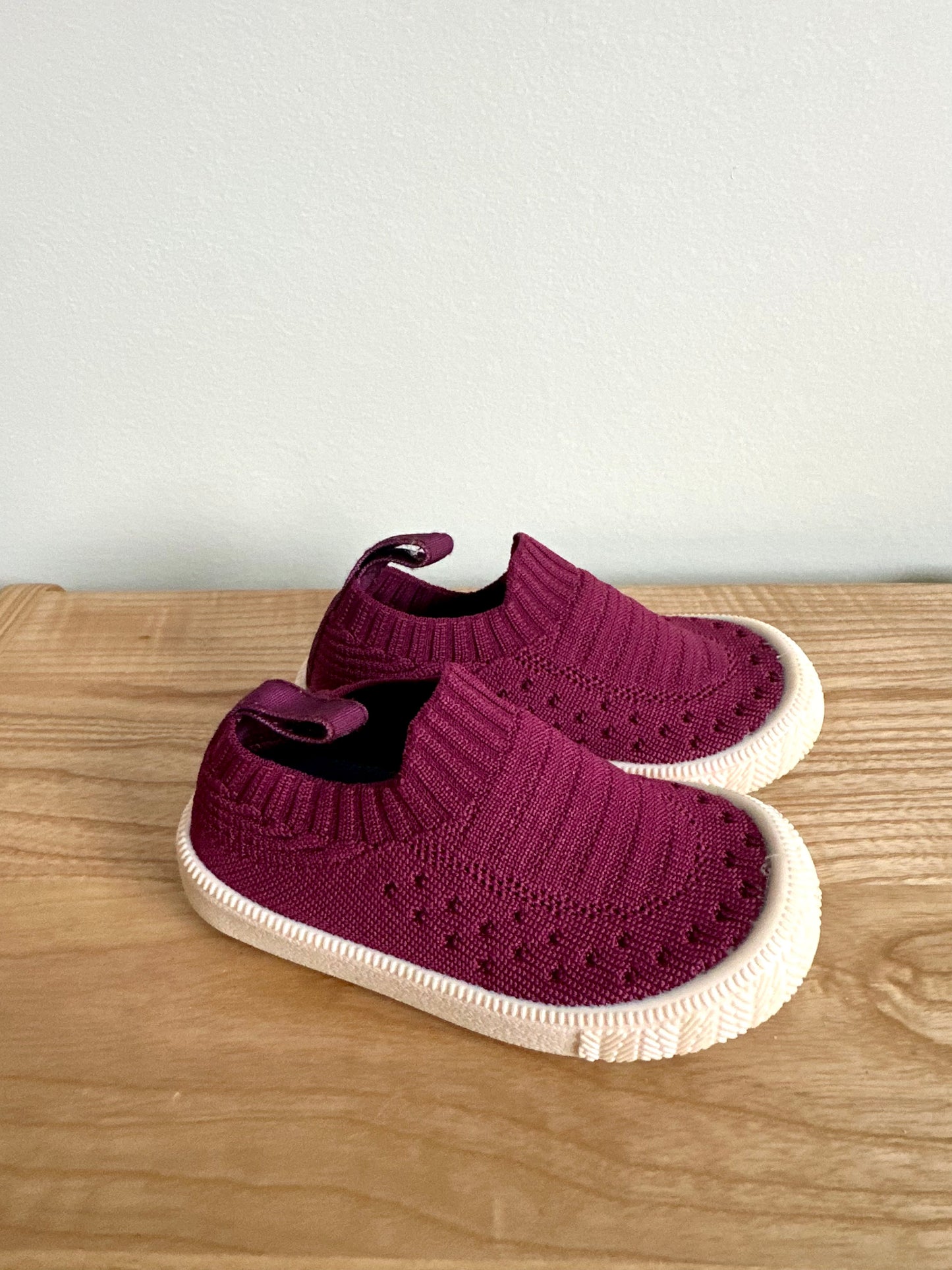 Jan & Jul Fuchsia Shoes / Size 5 Toddler