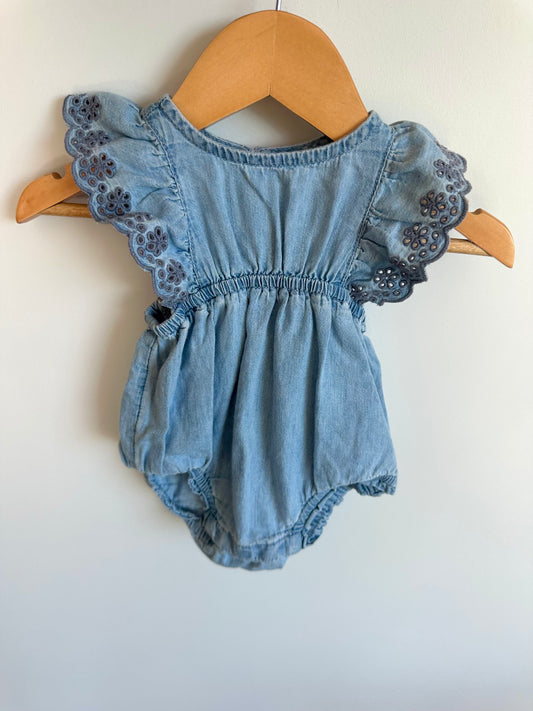 Gap Chambray Eyelet Bubble Romper / 0-3m