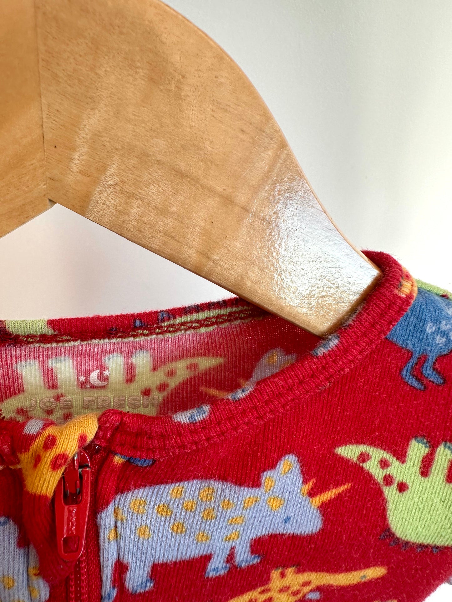 Red Dino Sleeper / 3-6m