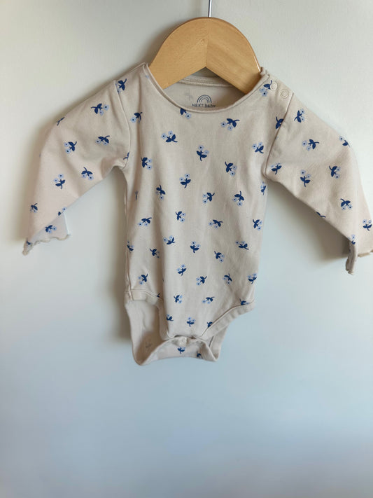 Tan Rib Bodysuit with Blue Flowers / 3-6m