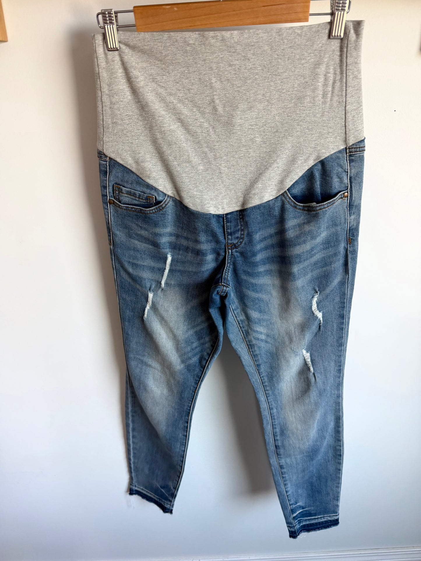 Thyme Slim Fit Maternity Jeans / Medium