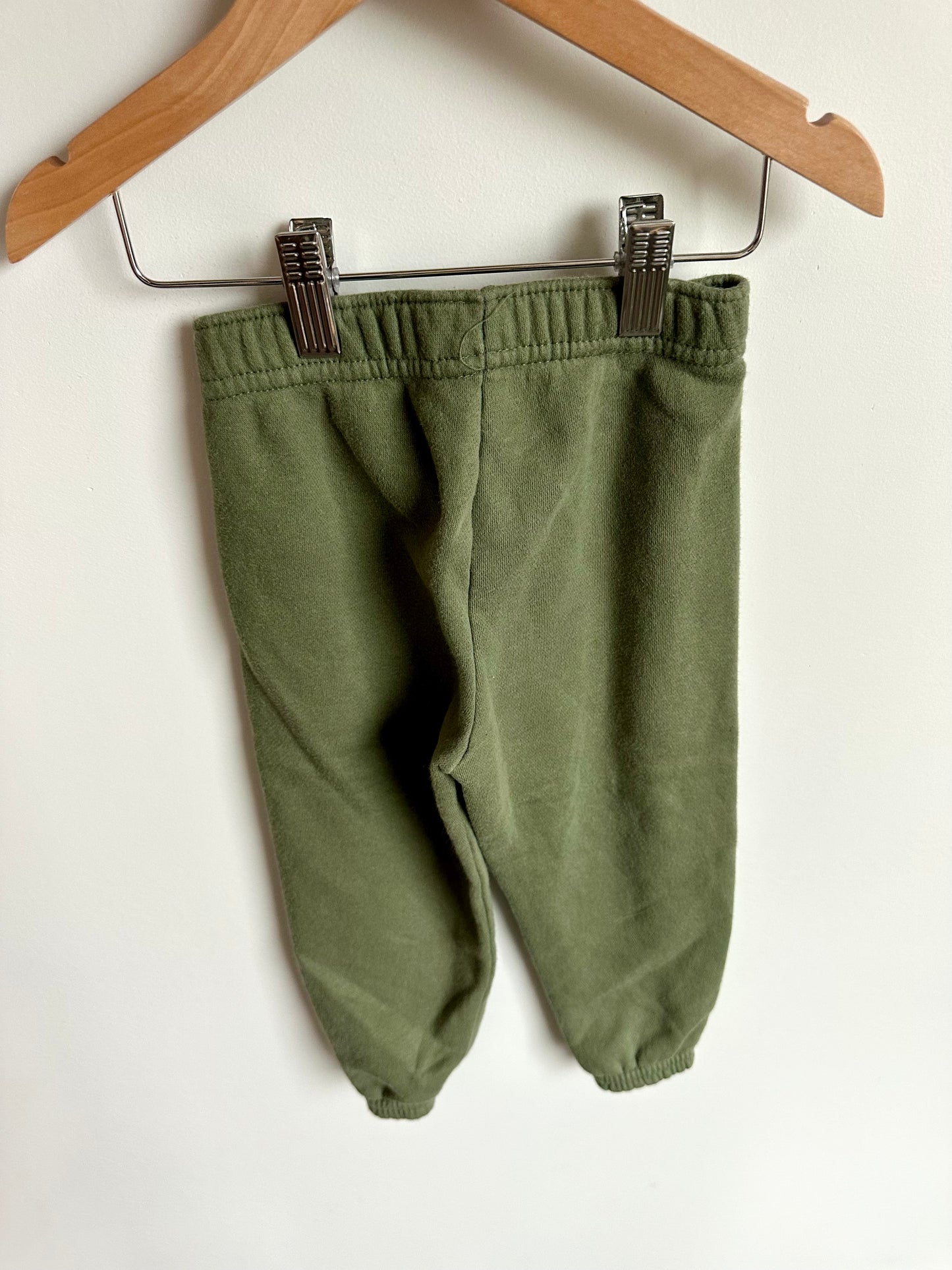 Green Joggers / 24m