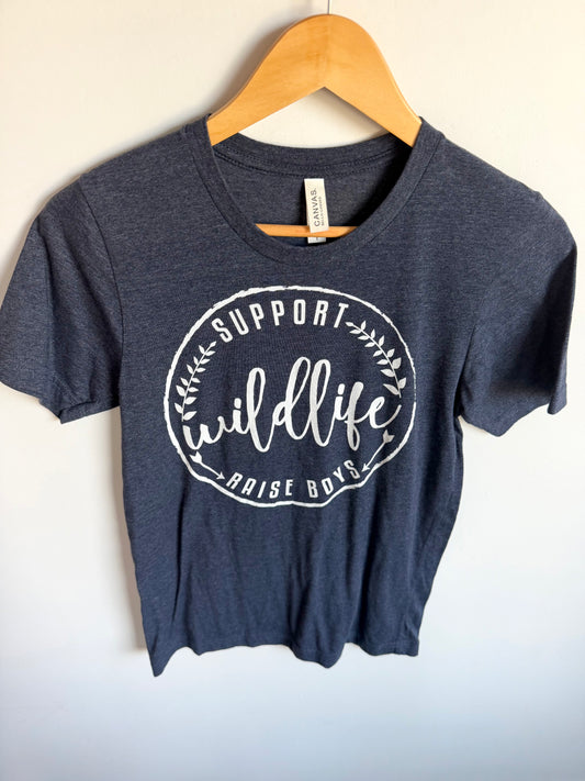 Wildlife Raise Boys T-Shirt / Small