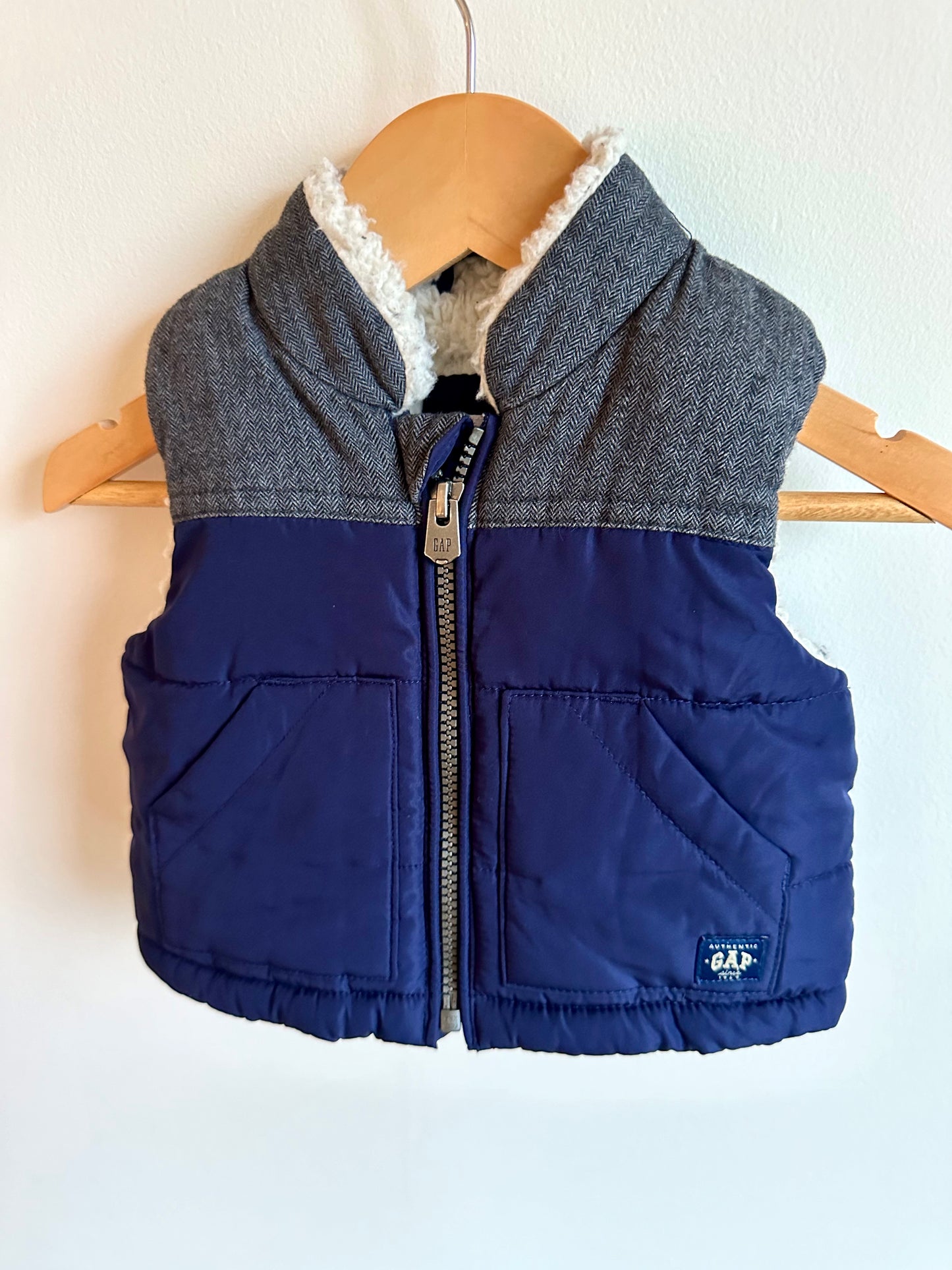 Gap Blue Sherpa Lined Vest / 0-6m