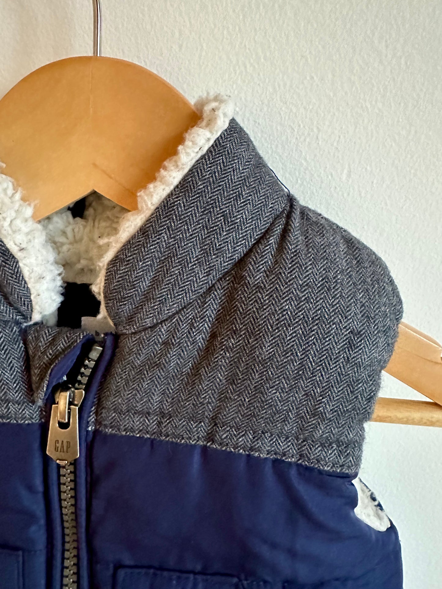 Gap Blue Sherpa Lined Vest / 0-6m