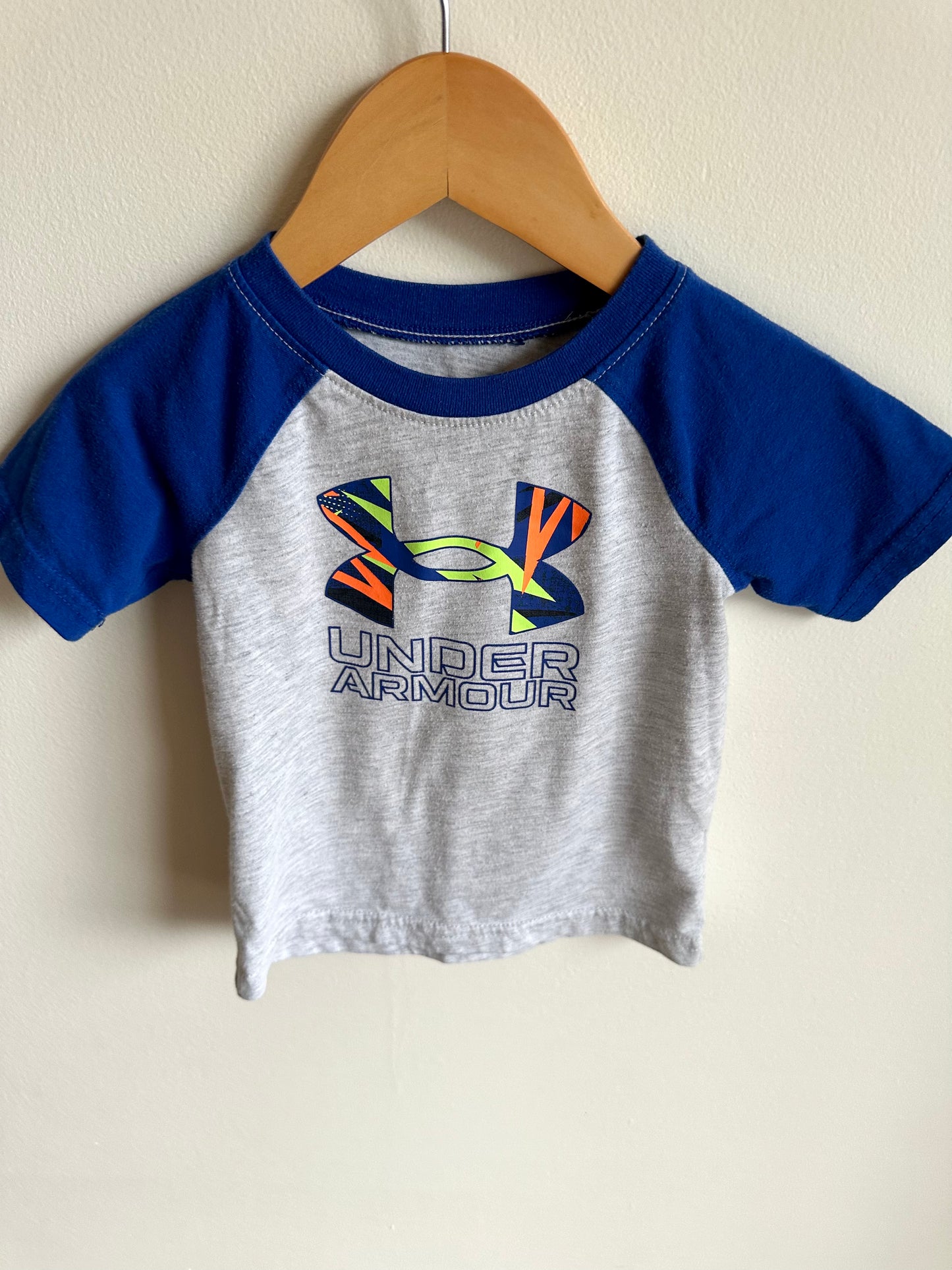 Under Amour Tee + Shorts Set / 18m