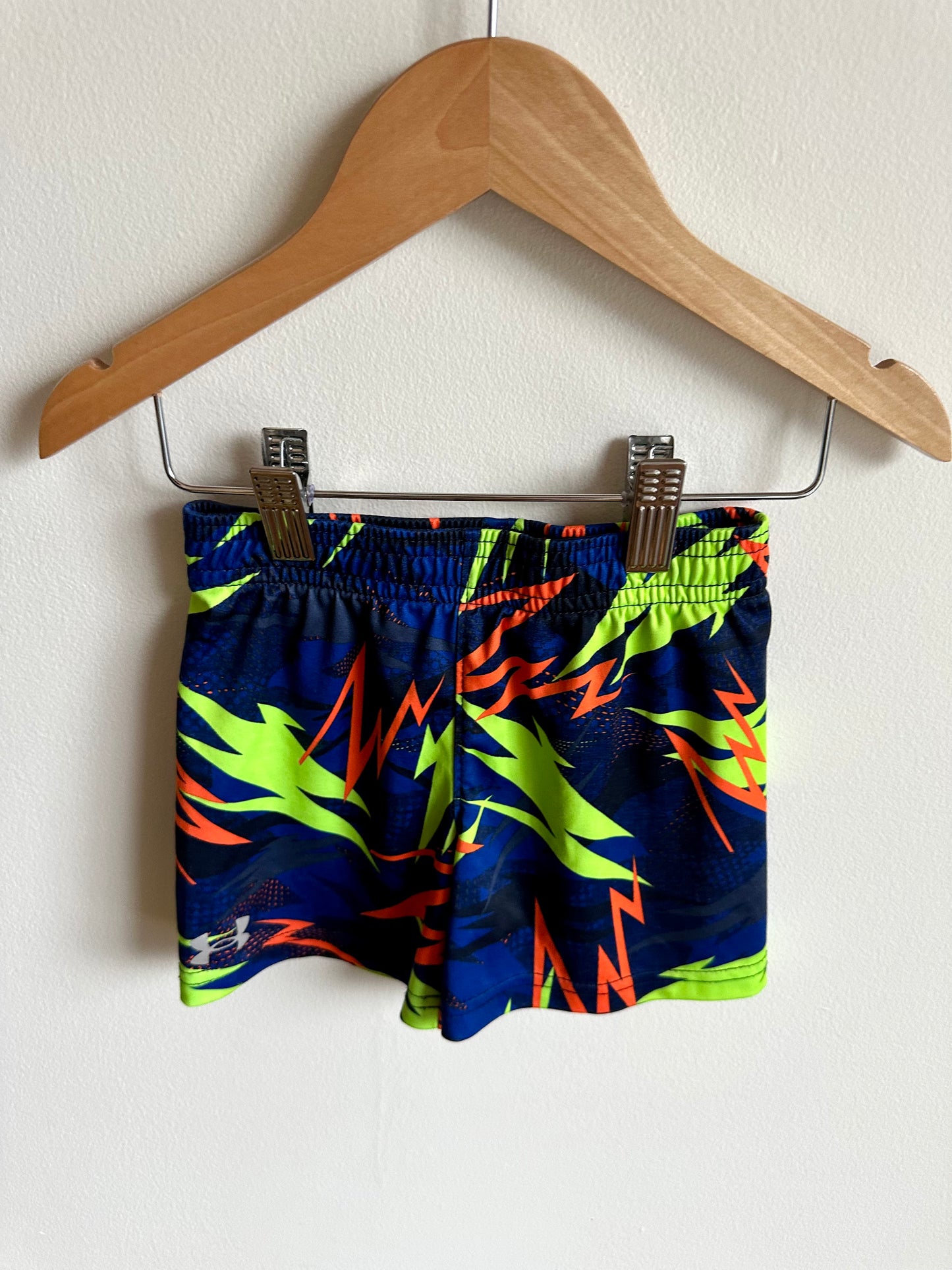 Under Amour Tee + Shorts Set / 18m