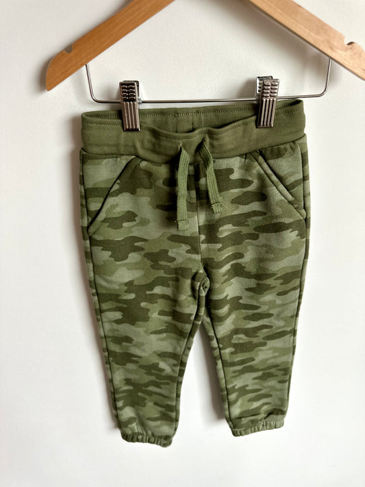 Green Camo Joggers / 3T