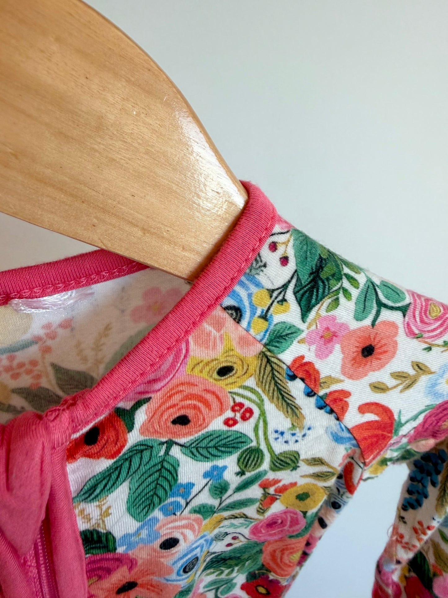 Floral with Pink Trim Bamboo Sleeper / 3-6m
