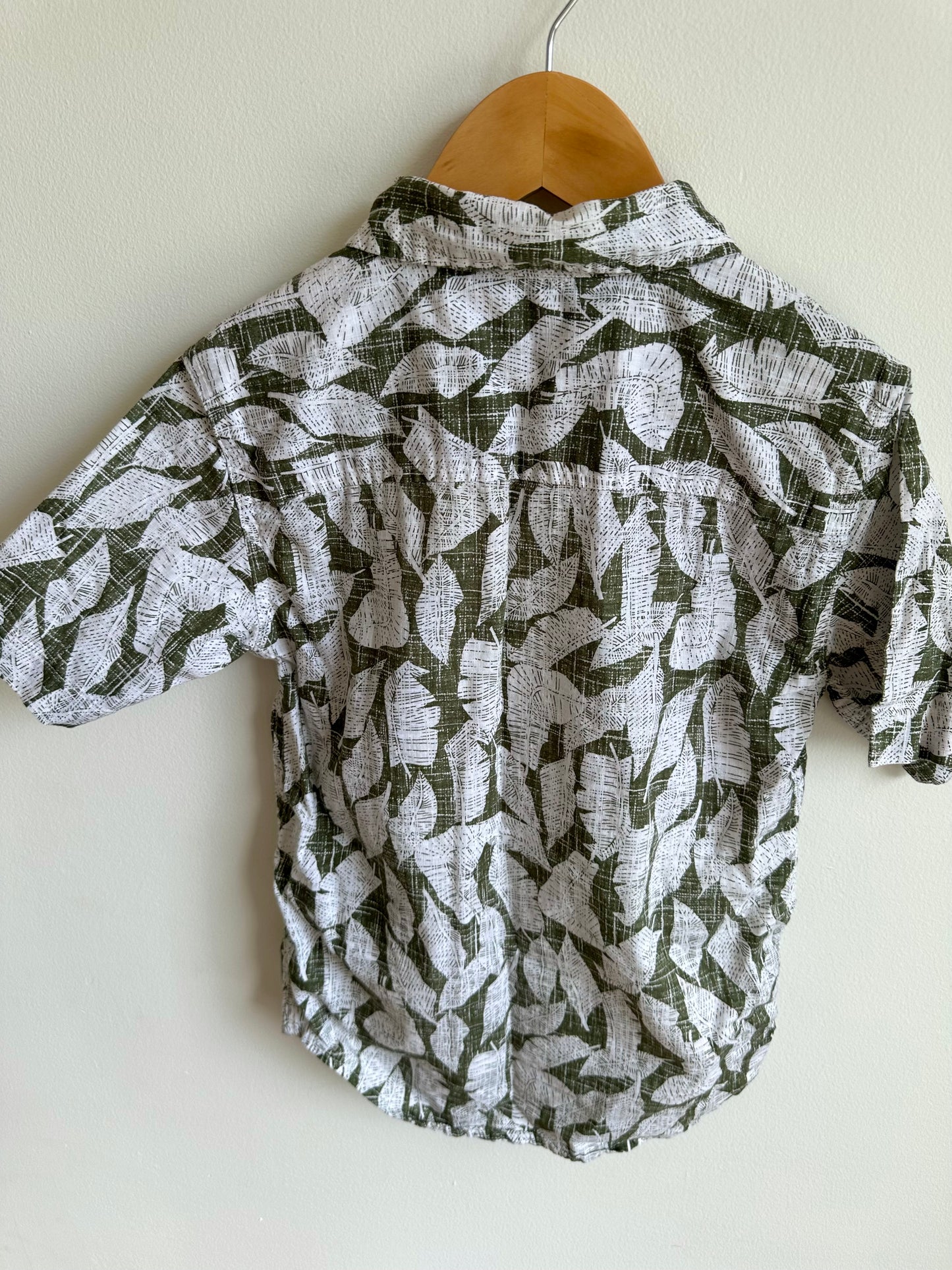 Feather Short Sleeve Button Up / 7-8 years