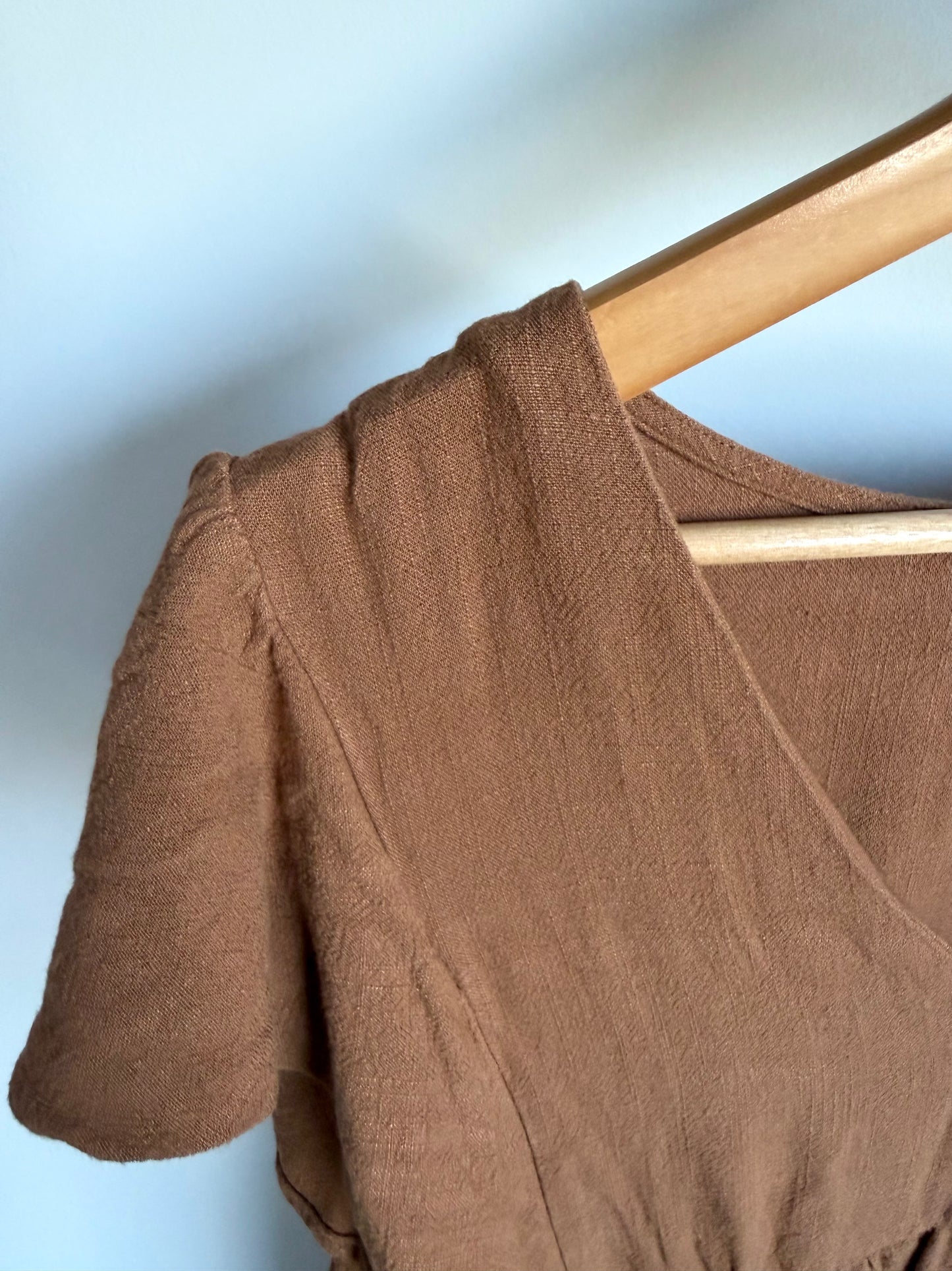 Mocha Button Top / Large