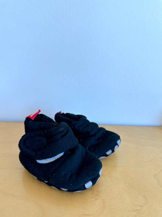 Soft Sole Velcro Shoes / 3m?