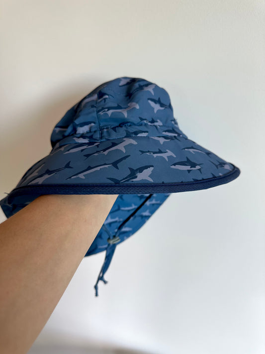 Jan & Jul White Sharks Hat / M (6-24m)