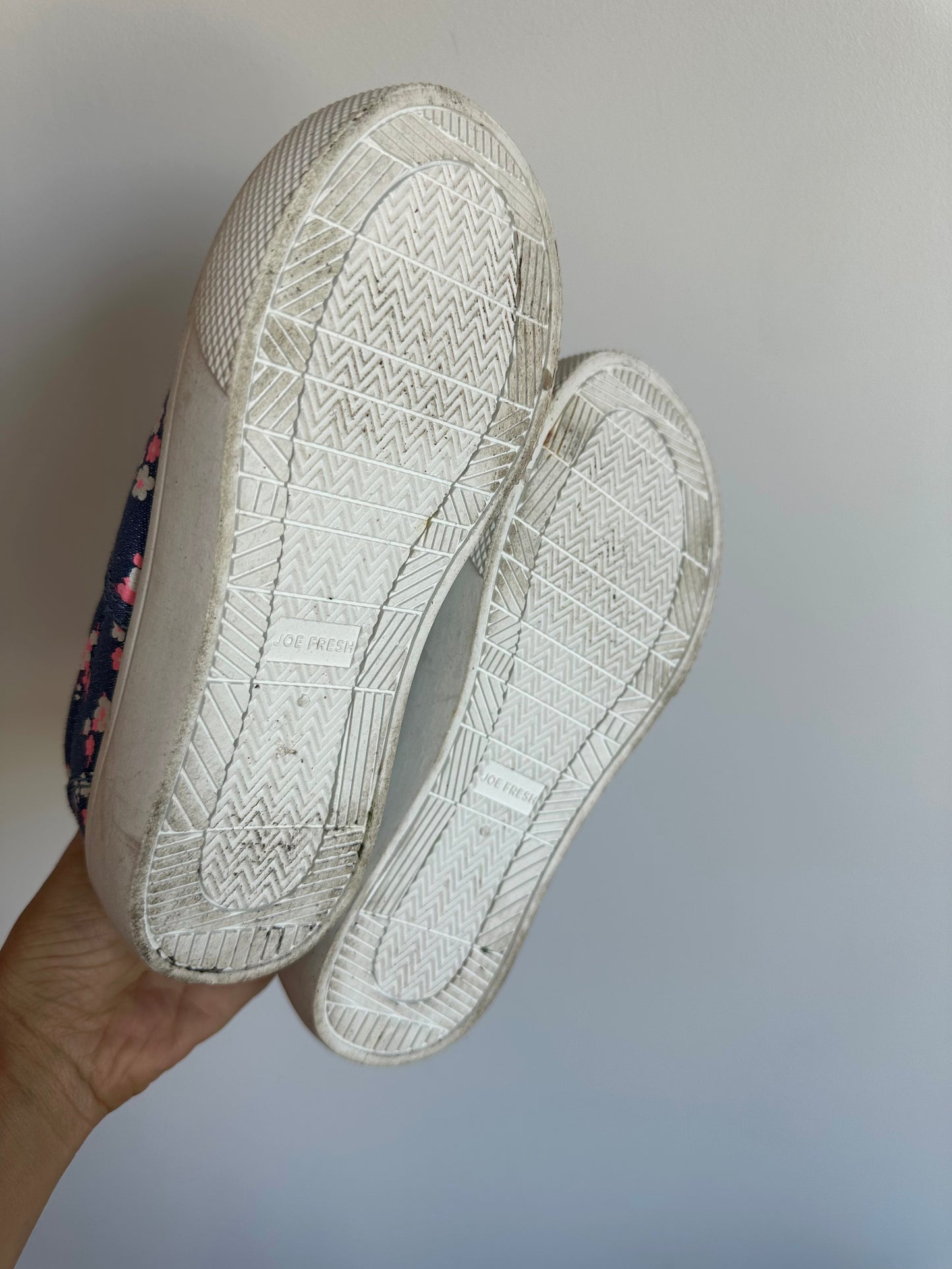 Purple Floral Slip Ons / Size 1 Big Kids