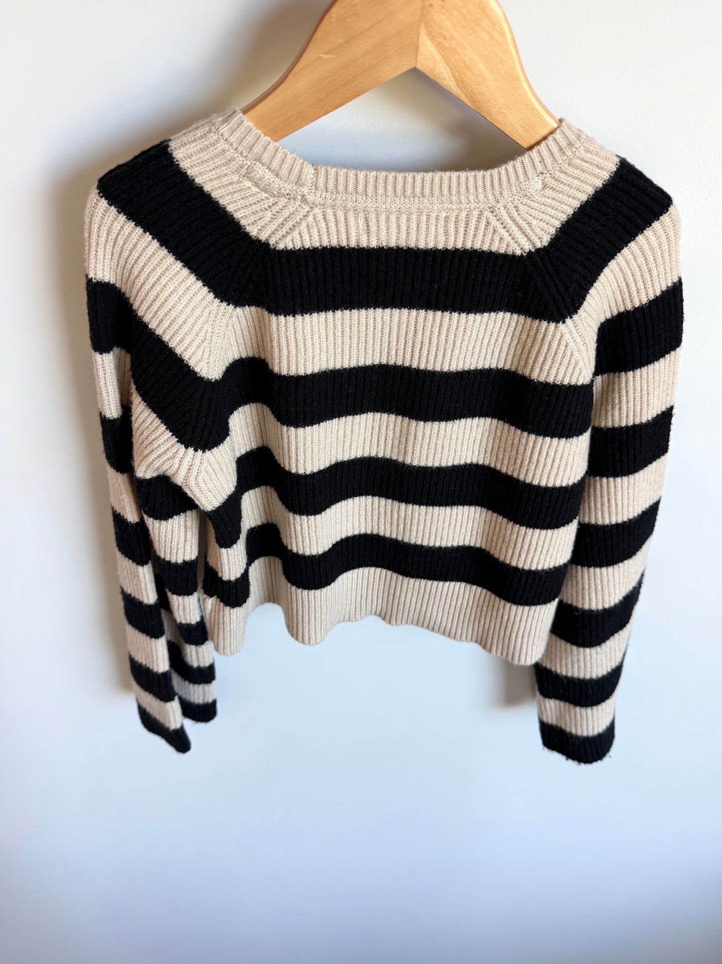 Striped Cropped Sweater / 7-8 years