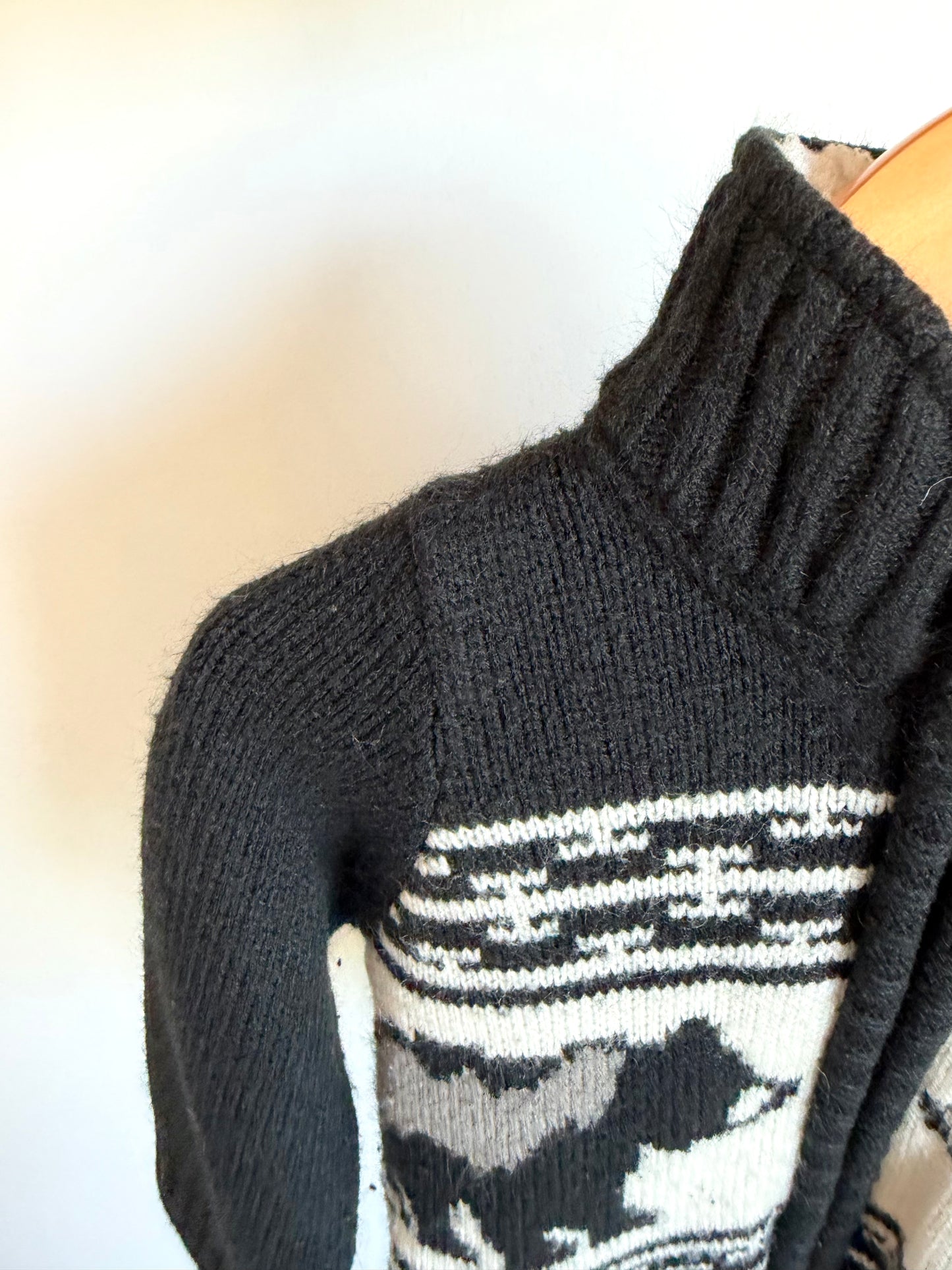 Bear Zipper Sweater / 2T