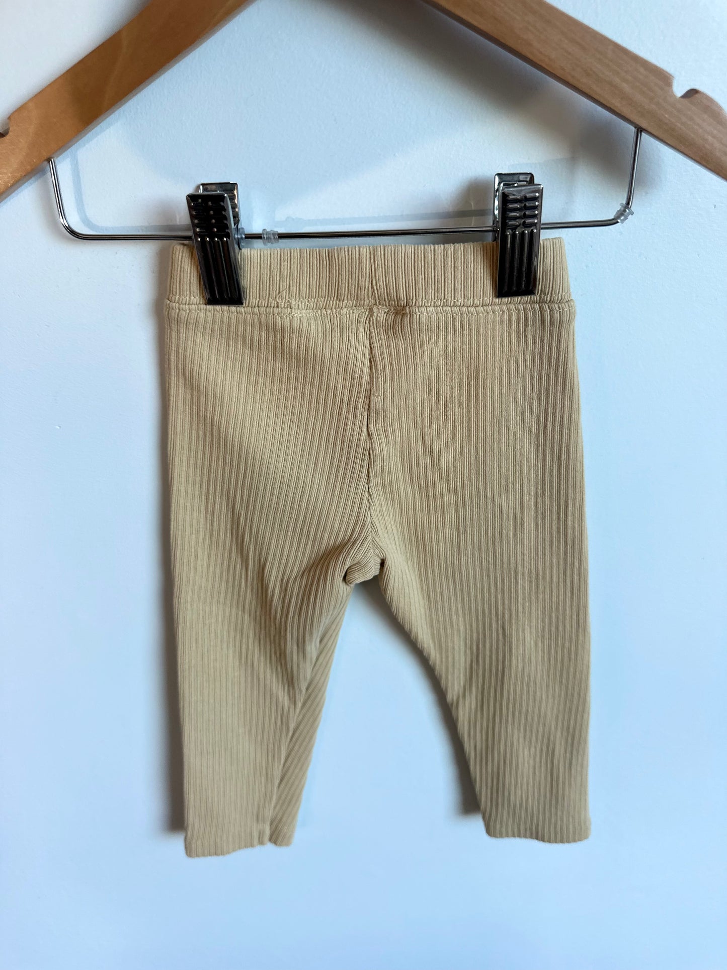 Zara Vanilla Ribbed Cropped Pants / 2T
