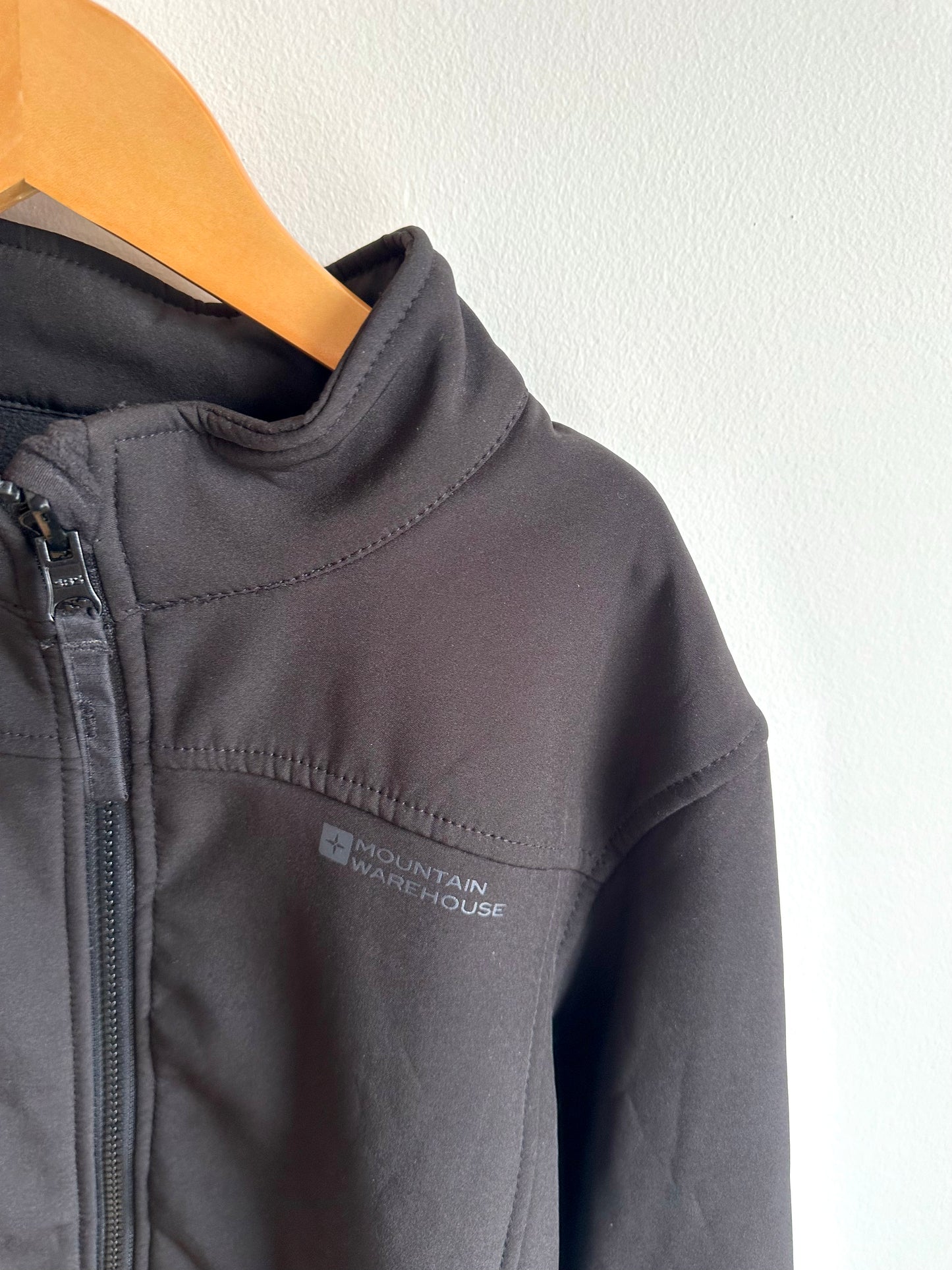 Mountain Warehouse Black Softshell Jacket / 13 years