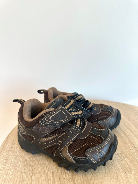 Brown Velcro Shoes / Size 5 Toddler