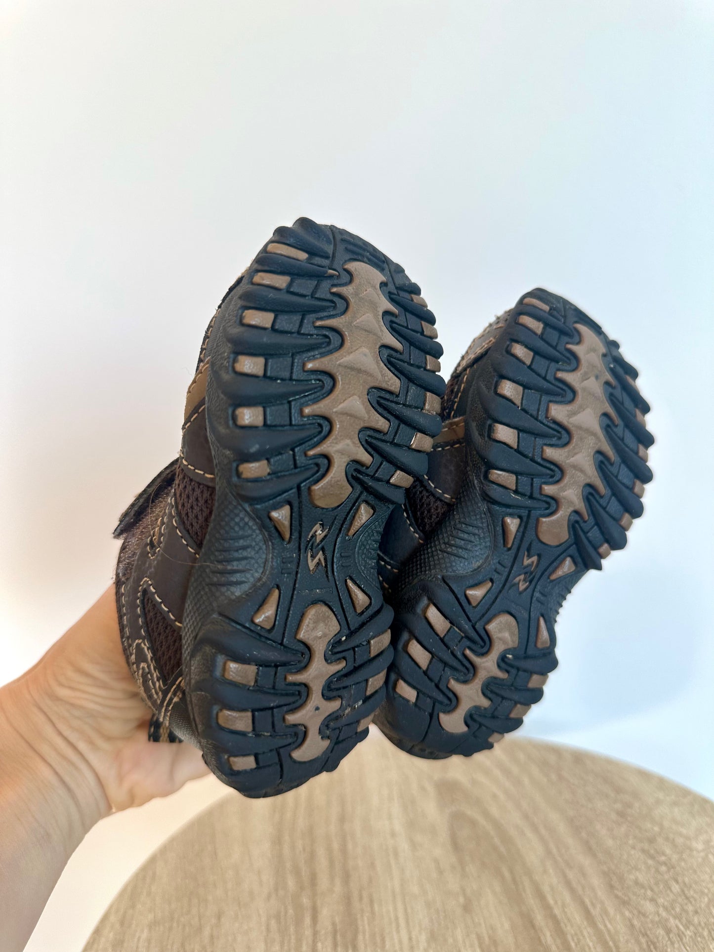 Brown Velcro Shoes / Size 5 Toddler