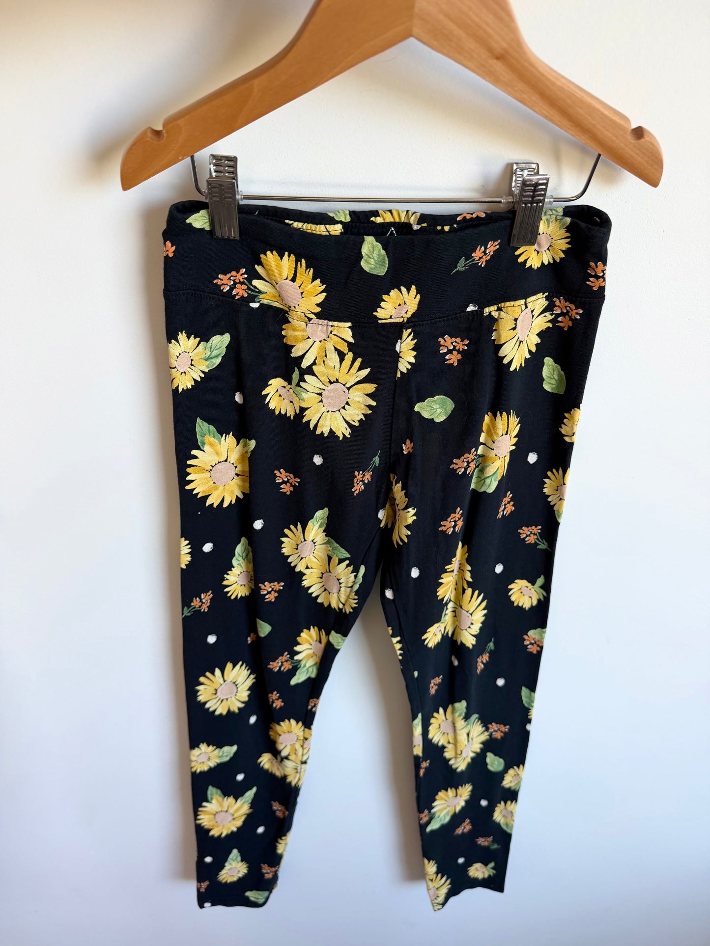 Black Yellow Flower Leggings / 10 years