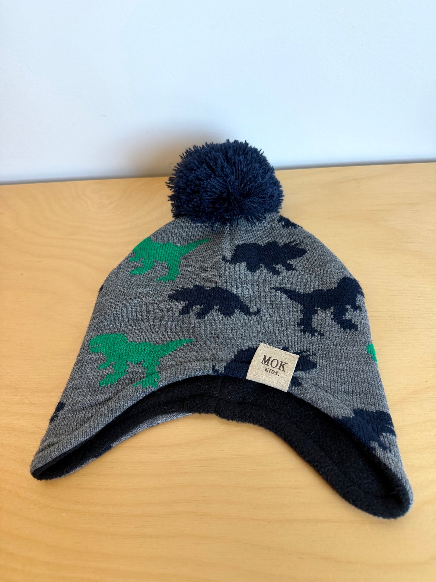 Pom Pom Dino Toque / 18m?