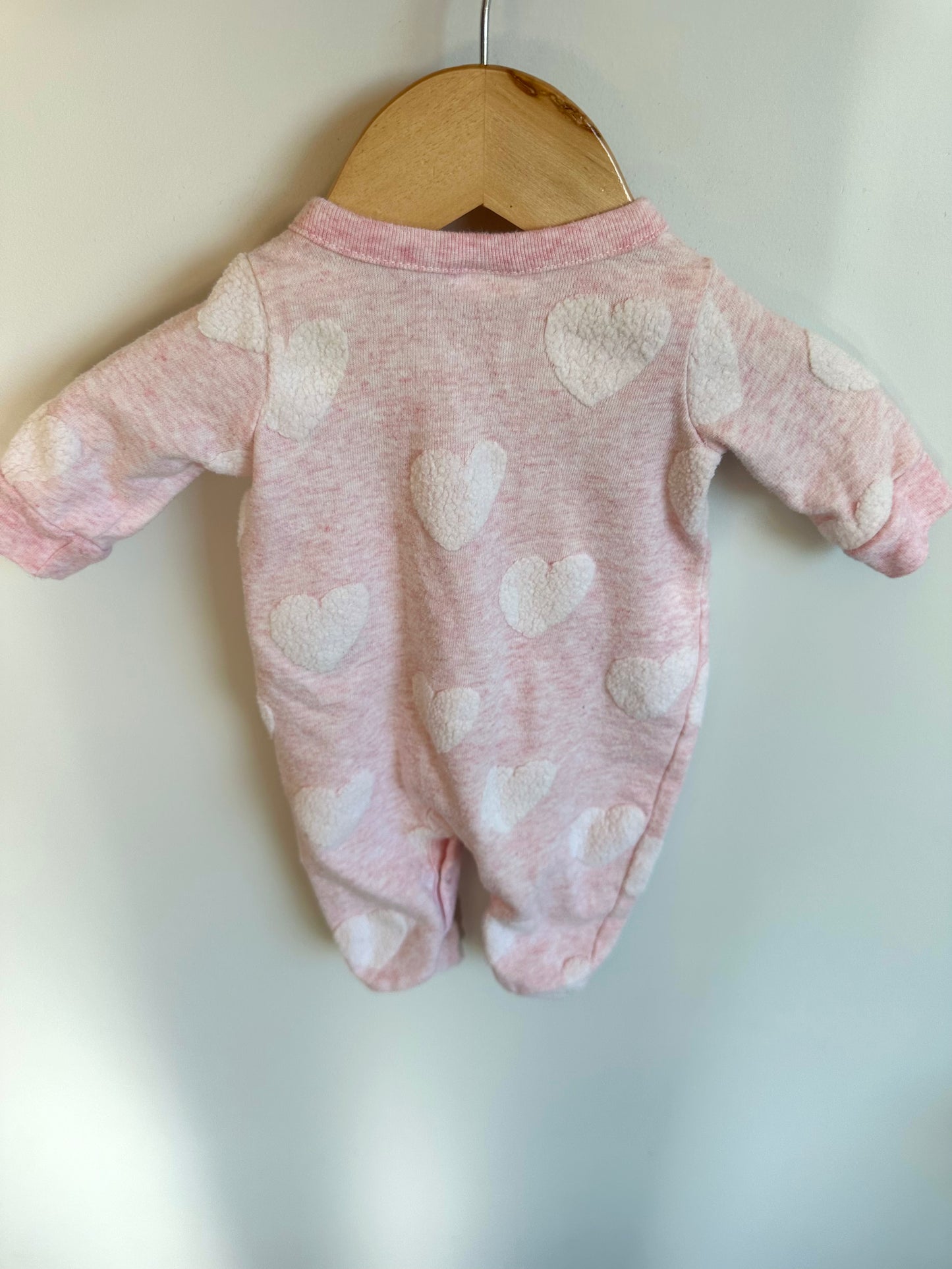 Gap Newborn Pink Heart Sleeper / 0m