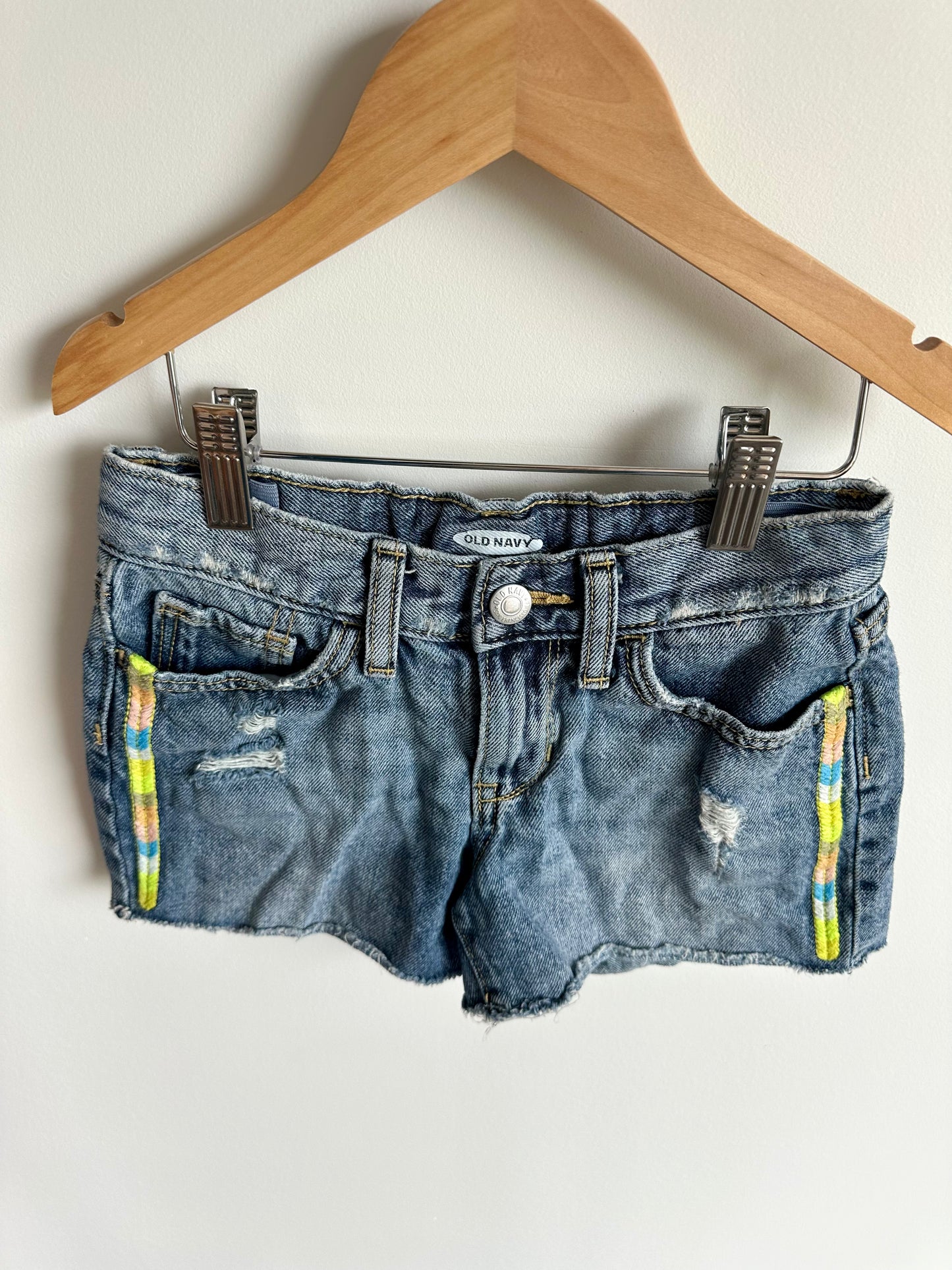 Embroidered Pocket Jean Shorts  / 8 years