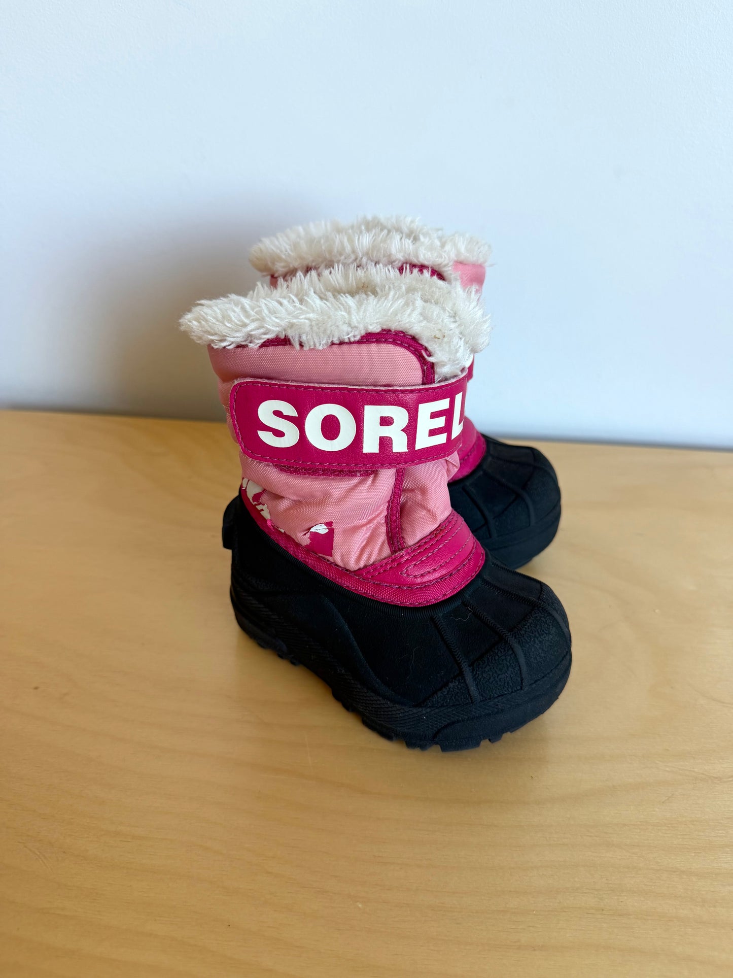 Sorel Pink Winter Boots / Size 5 Toddler