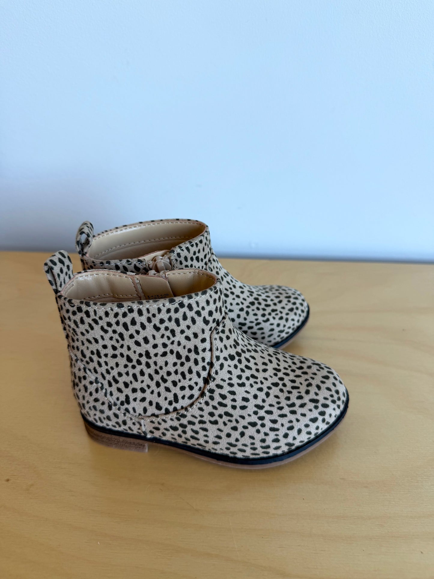 Animal Print Ankle Boots / Size 6 Toddler
