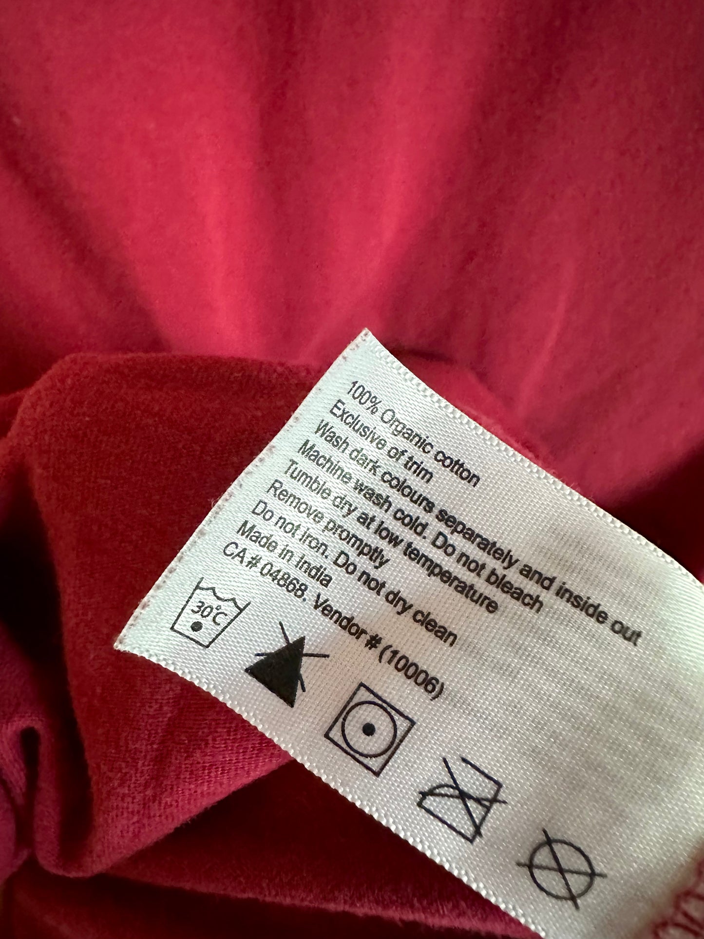 Organic Cotton Red Shirt / 9 years?