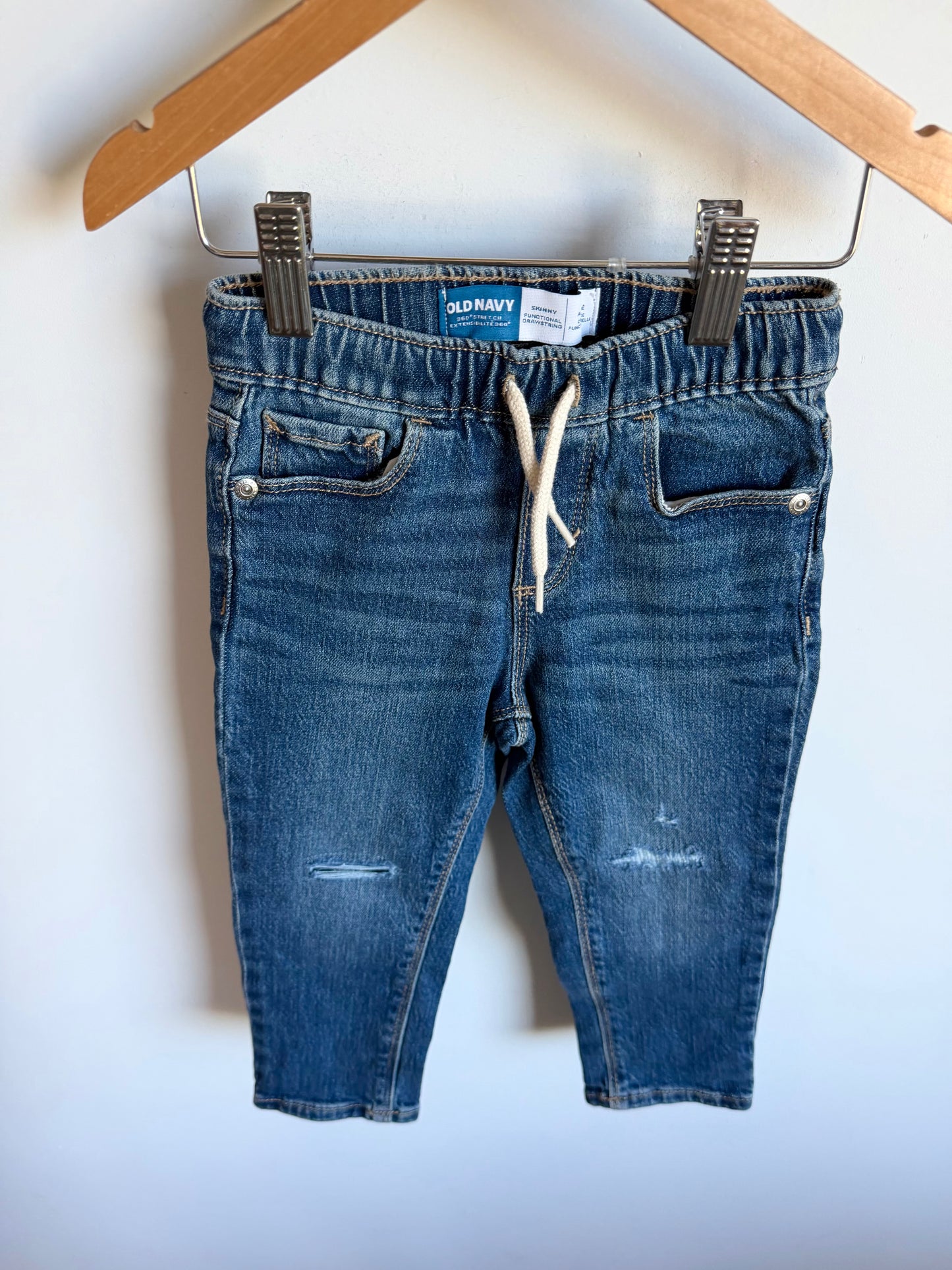 Distressed Skinny Jeans / 2-3T