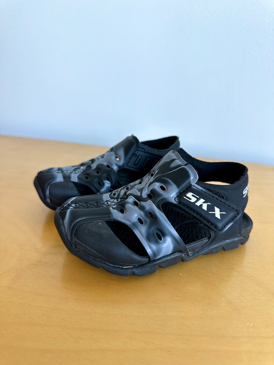 Skechers Strap Sandals / Size 7 Toddler