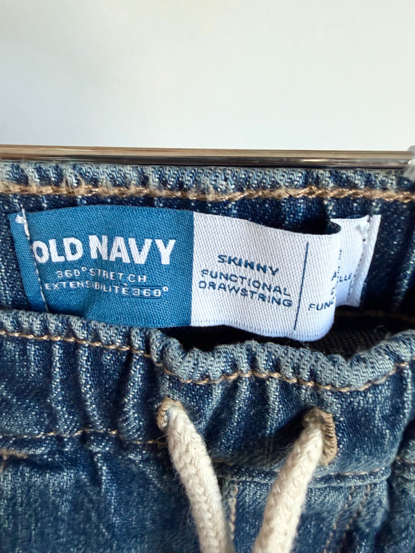Distressed Skinny Jeans / 2-3T