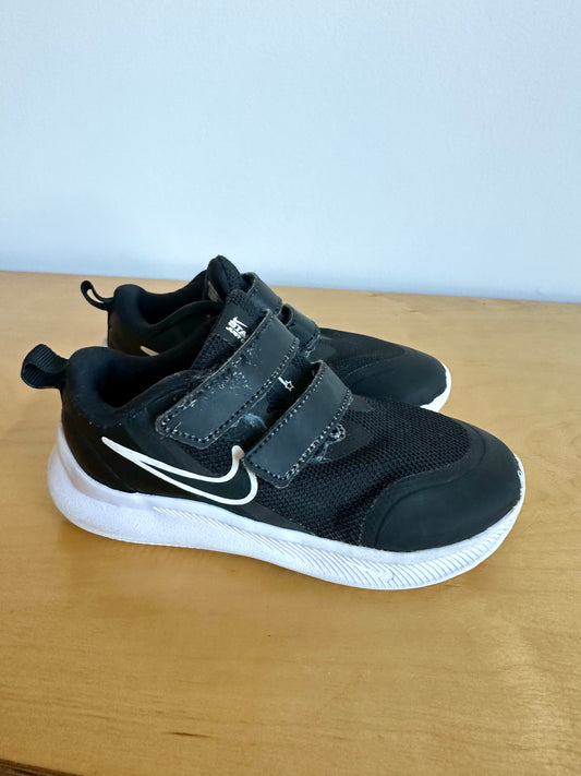 Nike Black Velcro Running Shoes / Size 9 Toddler