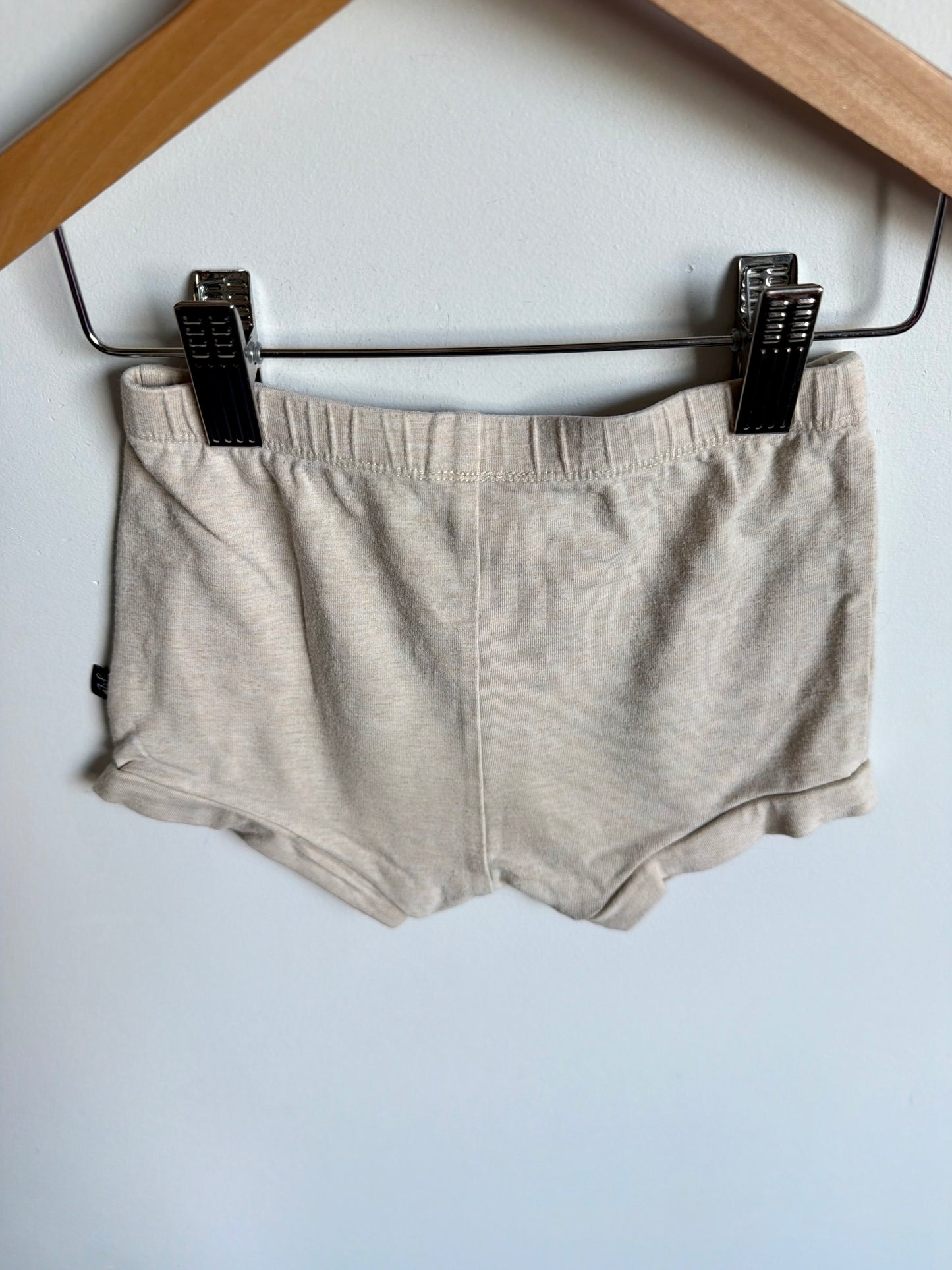 Jax + Lennon Cream Bamboo Shorties / 4-5T