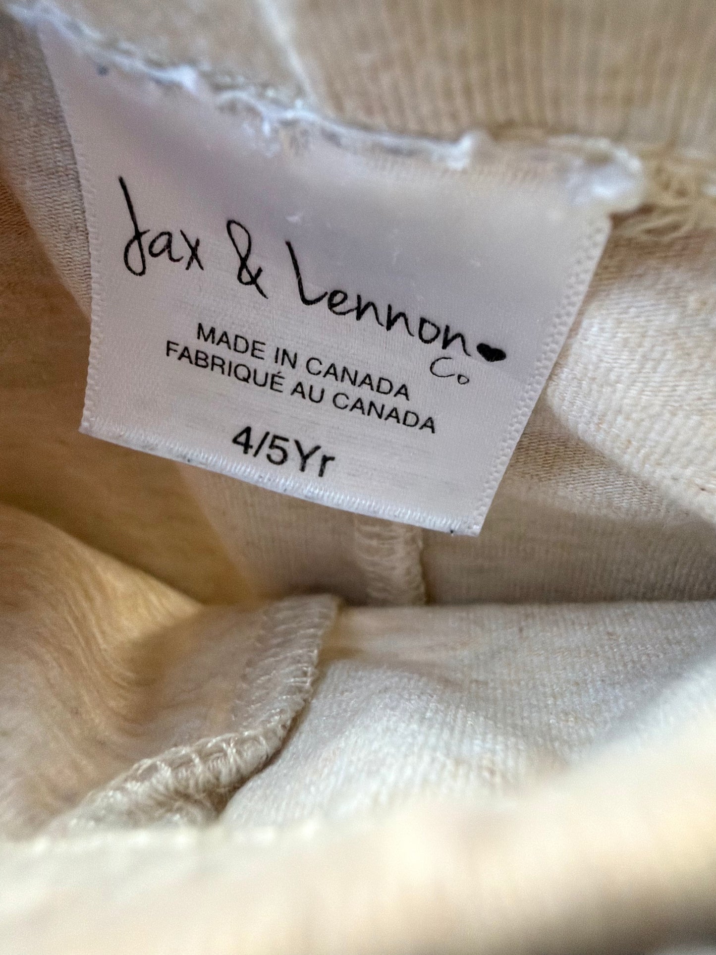 Jax + Lennon Cream Bamboo Shorties / 4-5T