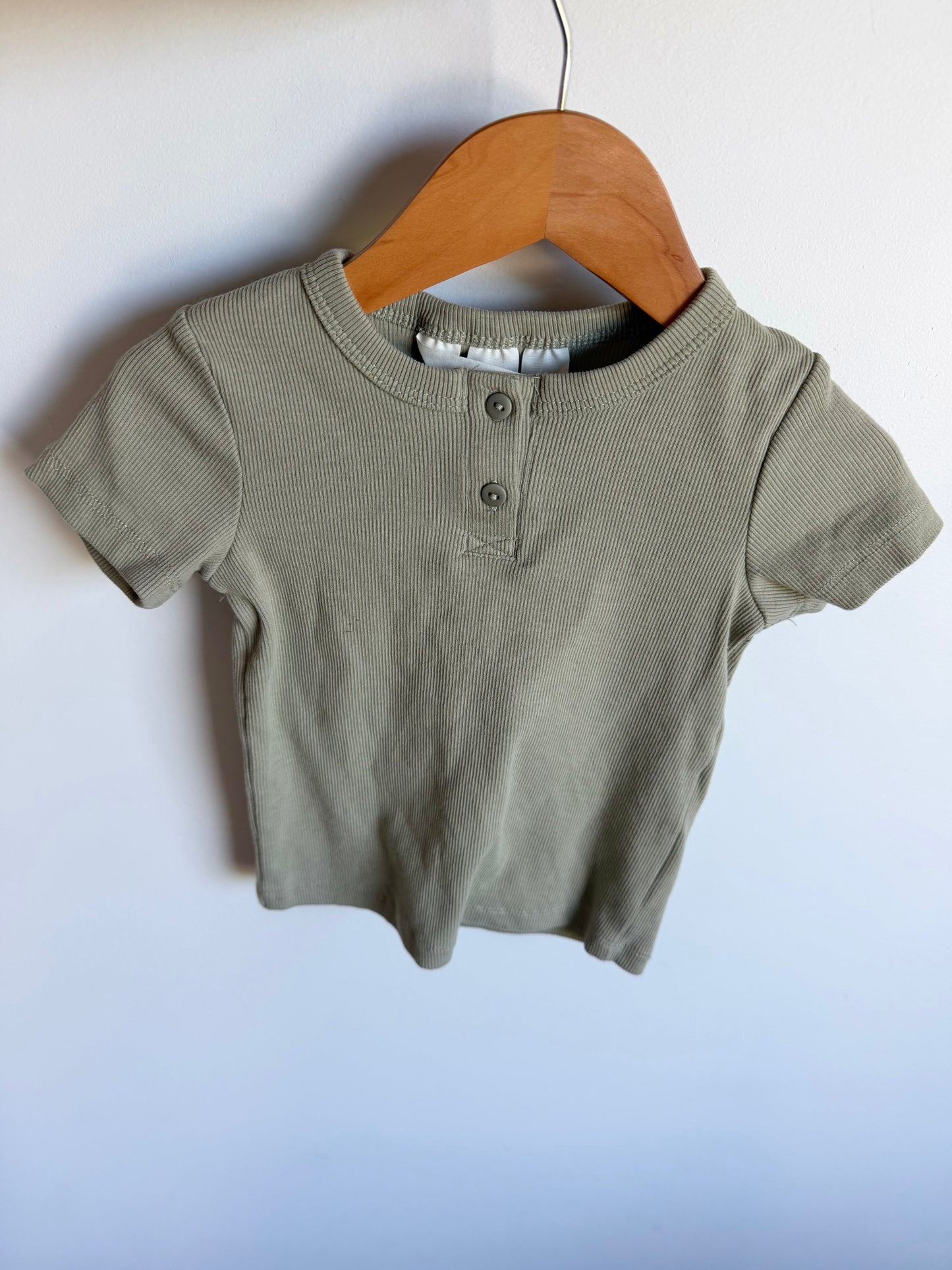 H&M Sage Ribbed T-shirt / 12-18m